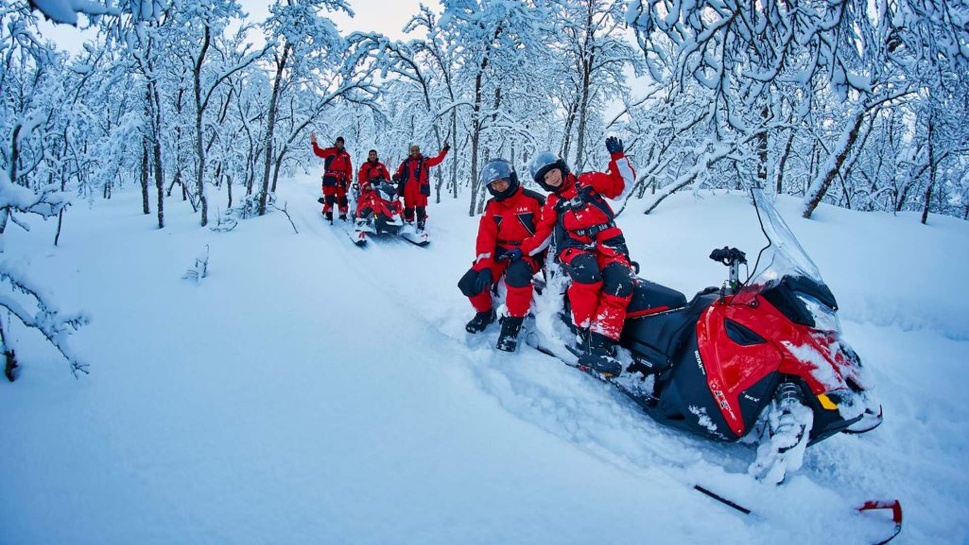 Guided Snowmobile Tour in the Lyngen Alps