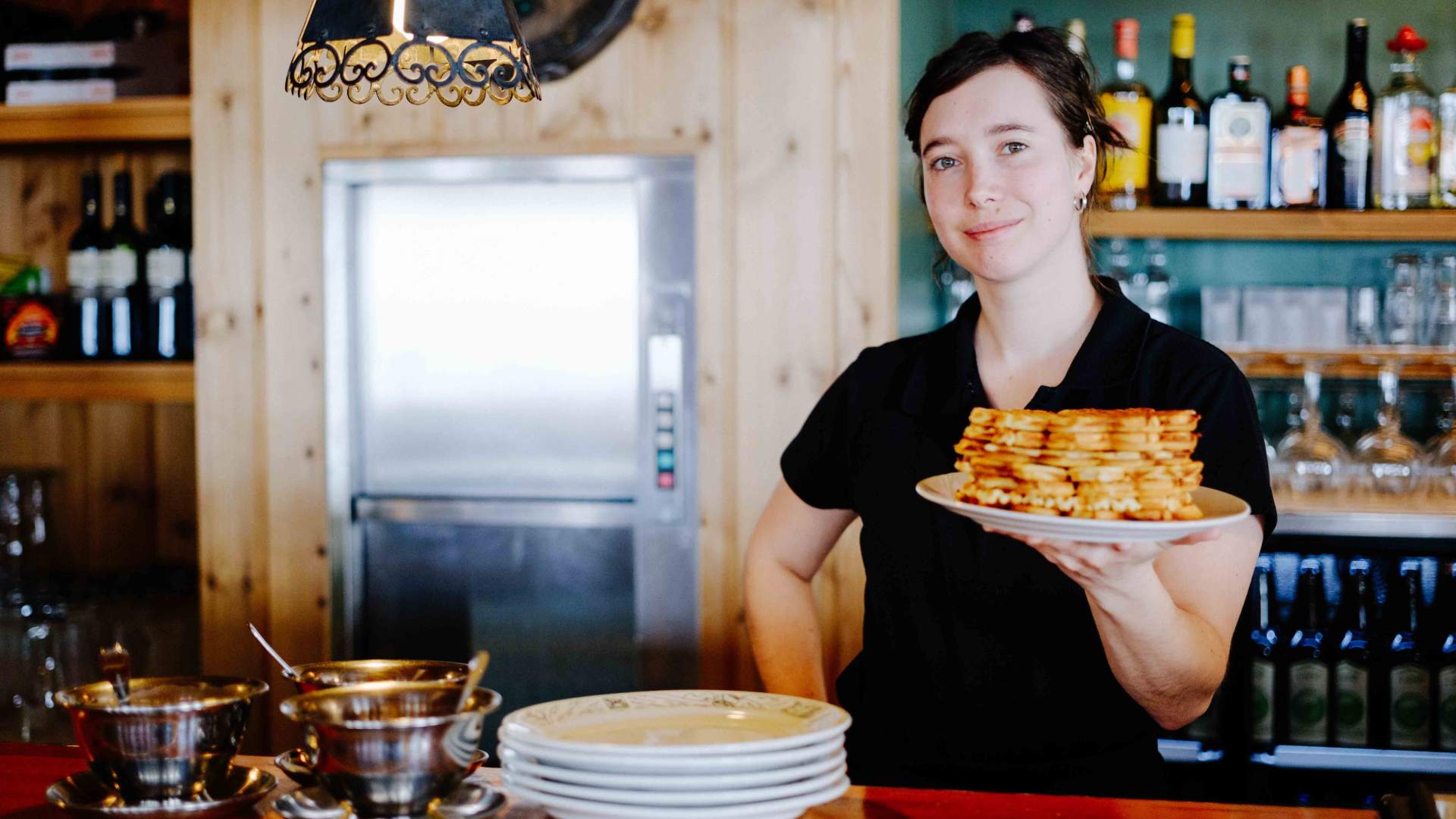 Leirvassbu turisthytte