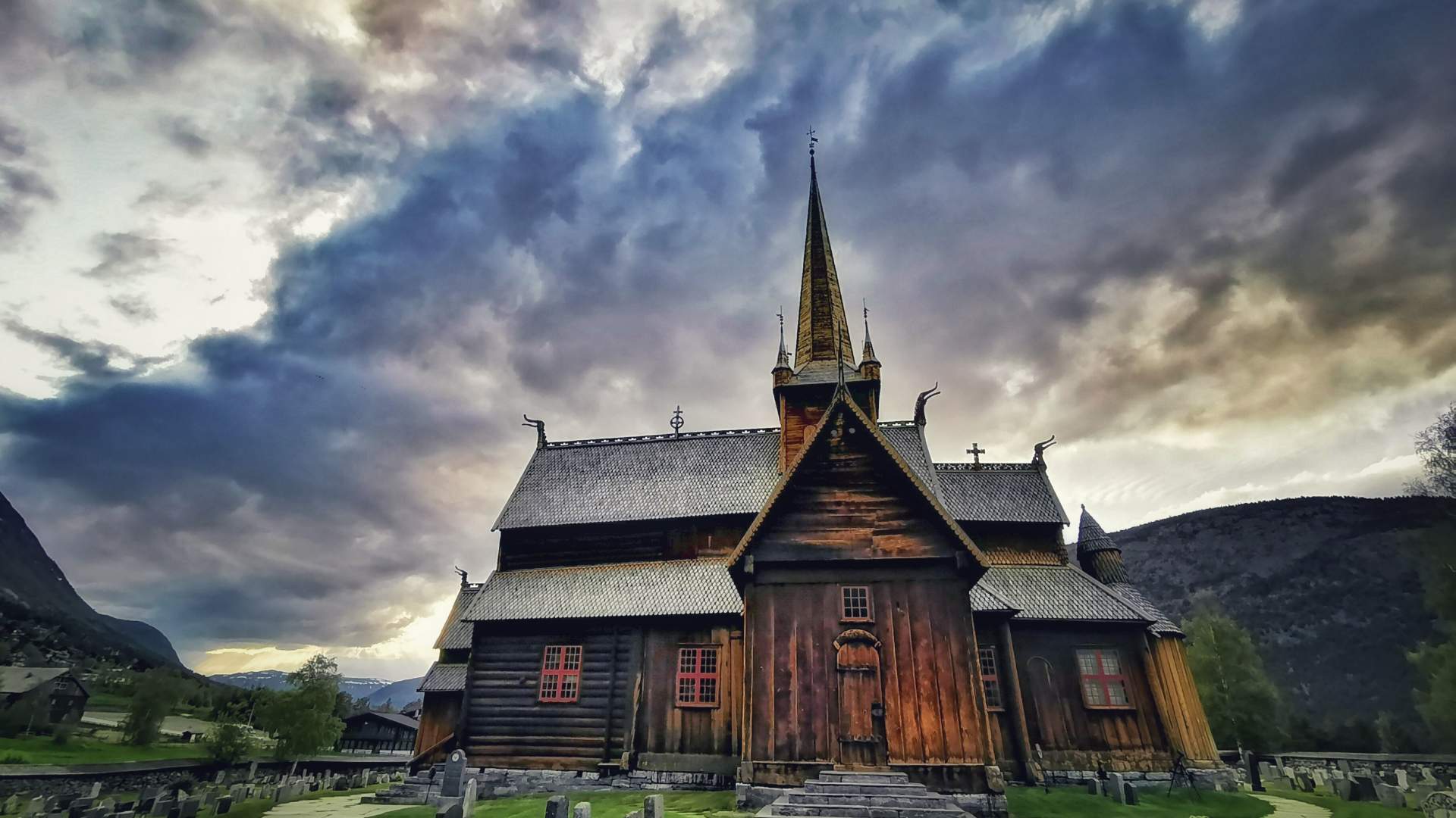 Lom stavkyrkje