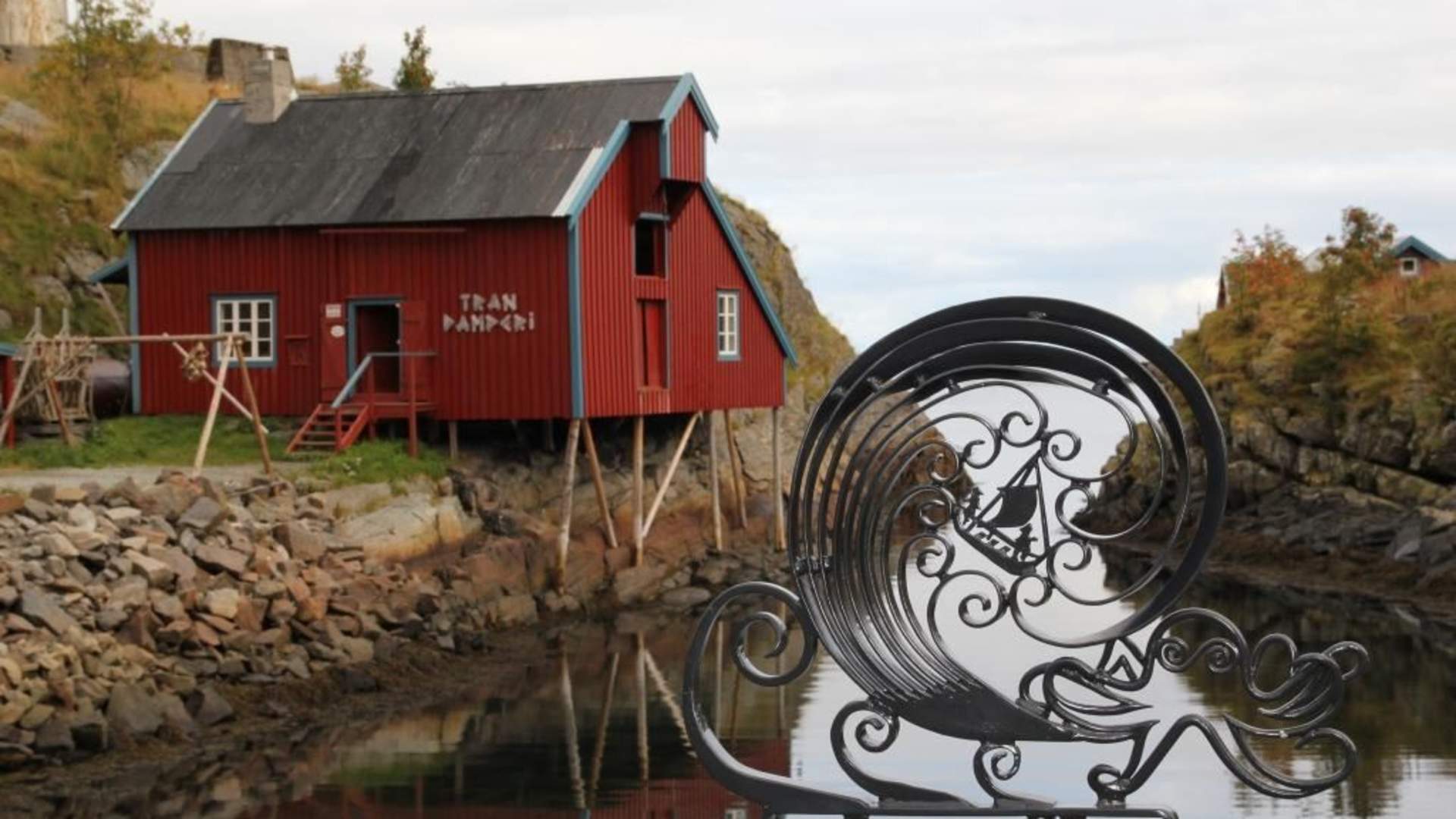 Moskstraumen, skulptur laget på smia vår - web.jpg