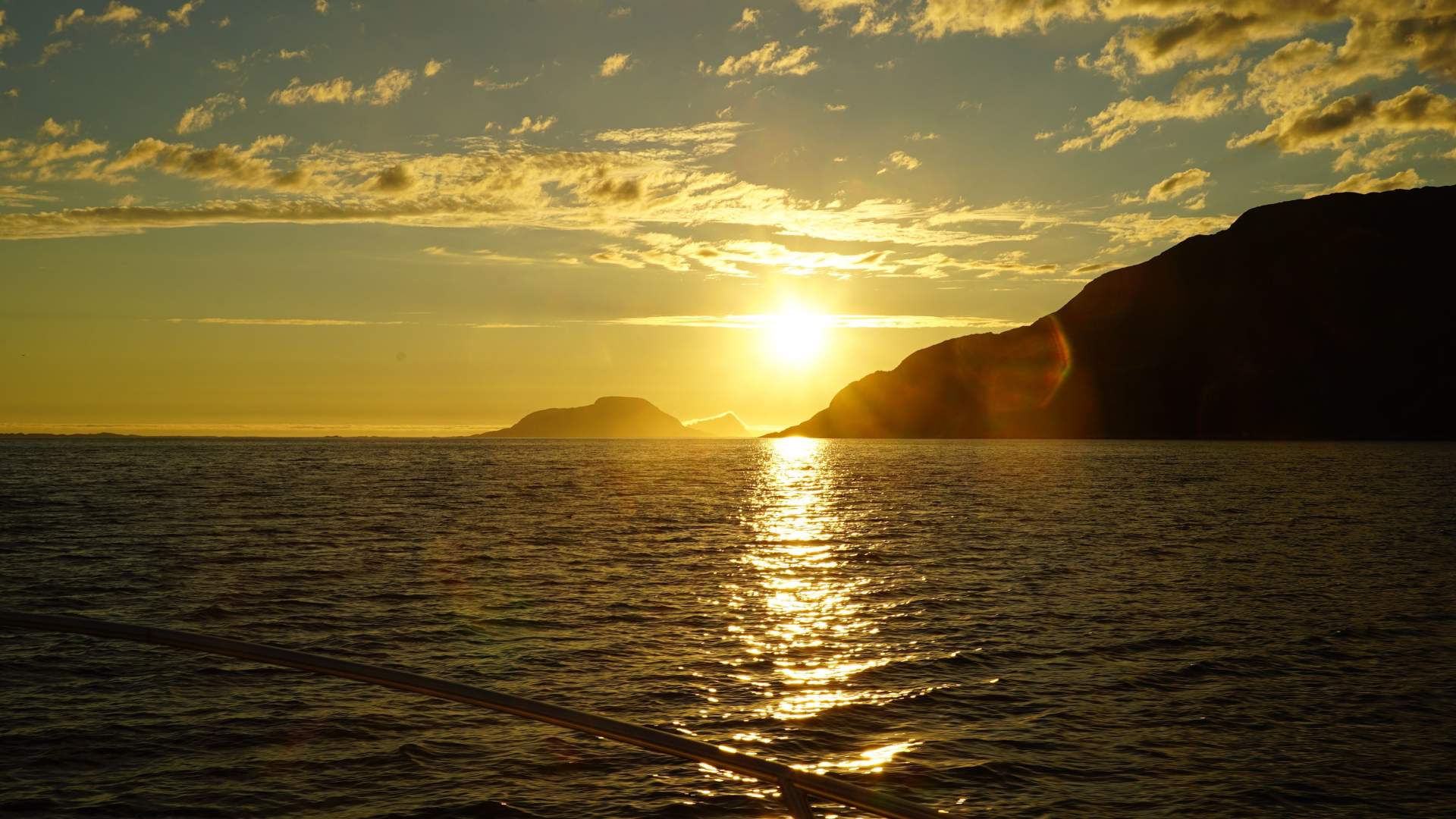 VIP Cruise with our luxury yacht Arctic Queen