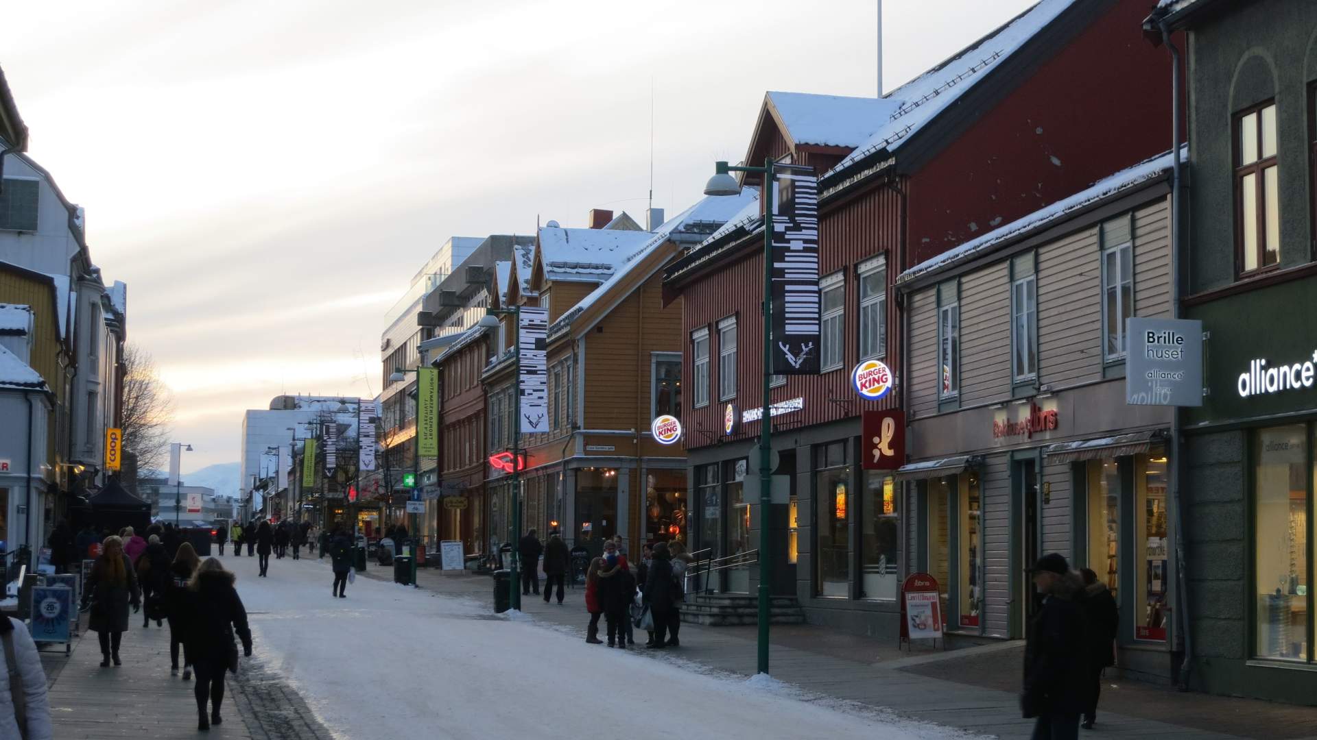 Essential Tromsø: Historial City Walk - Tromsø Budget Tours