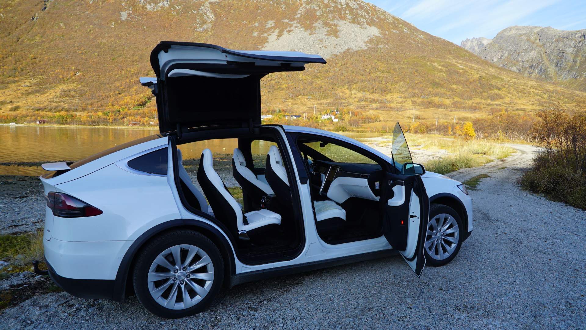 Arctic Fjord Sightseeing from Tromsø with our eco-friendly Tesla Model X