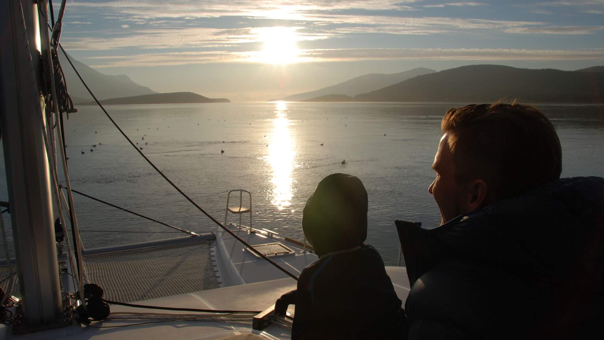 A Beautiful Arctic Fjord Cruise - Sailing tour in Tromsø archipelago