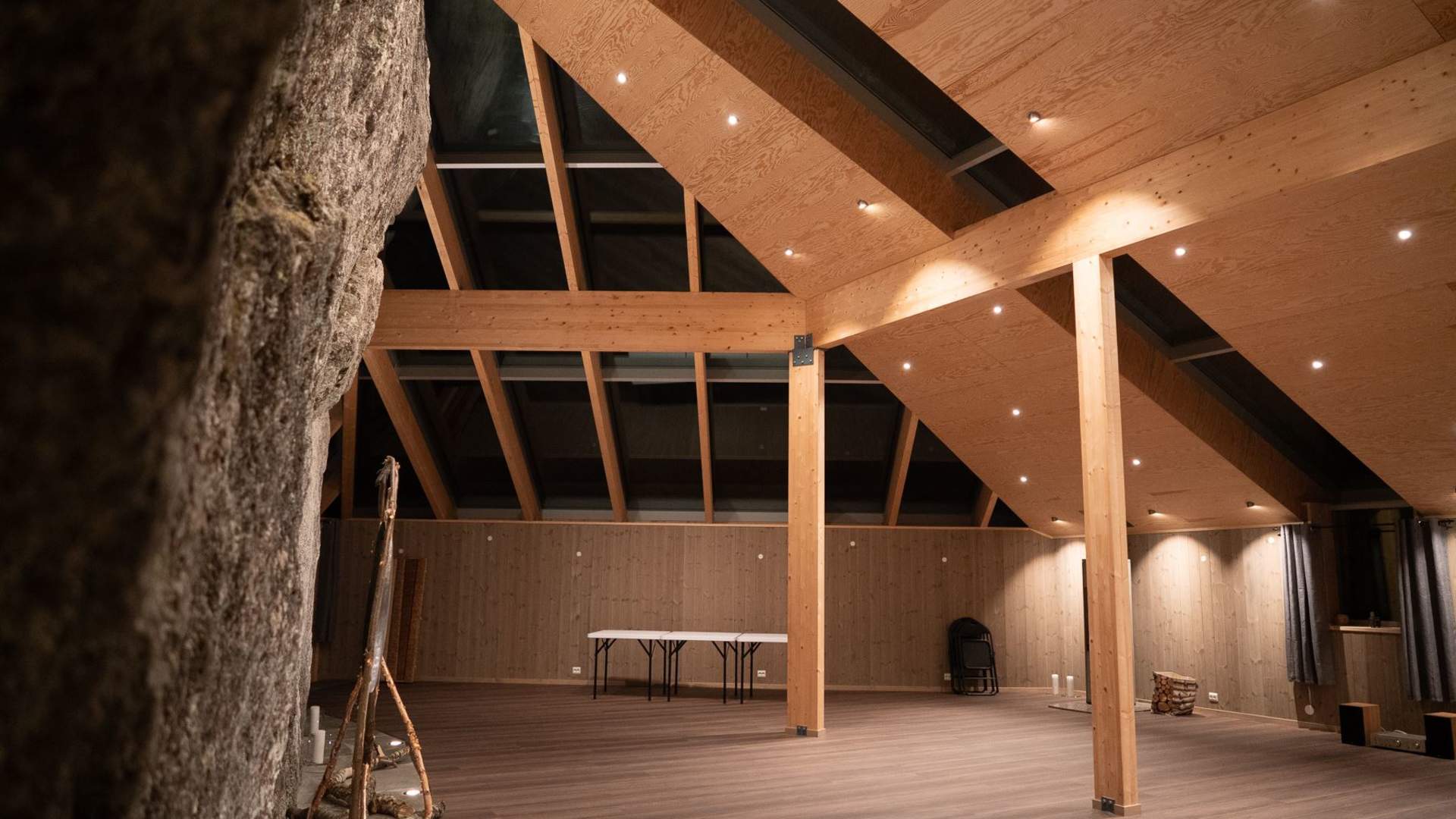 Blue Mountain Hall | Melkevoll Bretun