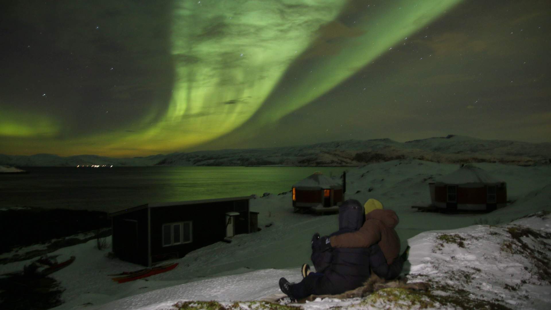Private three days Arctic Camp with kayaking, skiing and snowshoeing - all inclusive