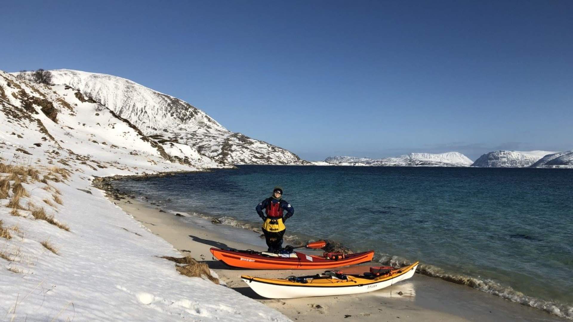 Private three days Arctic Camp with kayaking, skiing and snowshoeing - all inclusive
