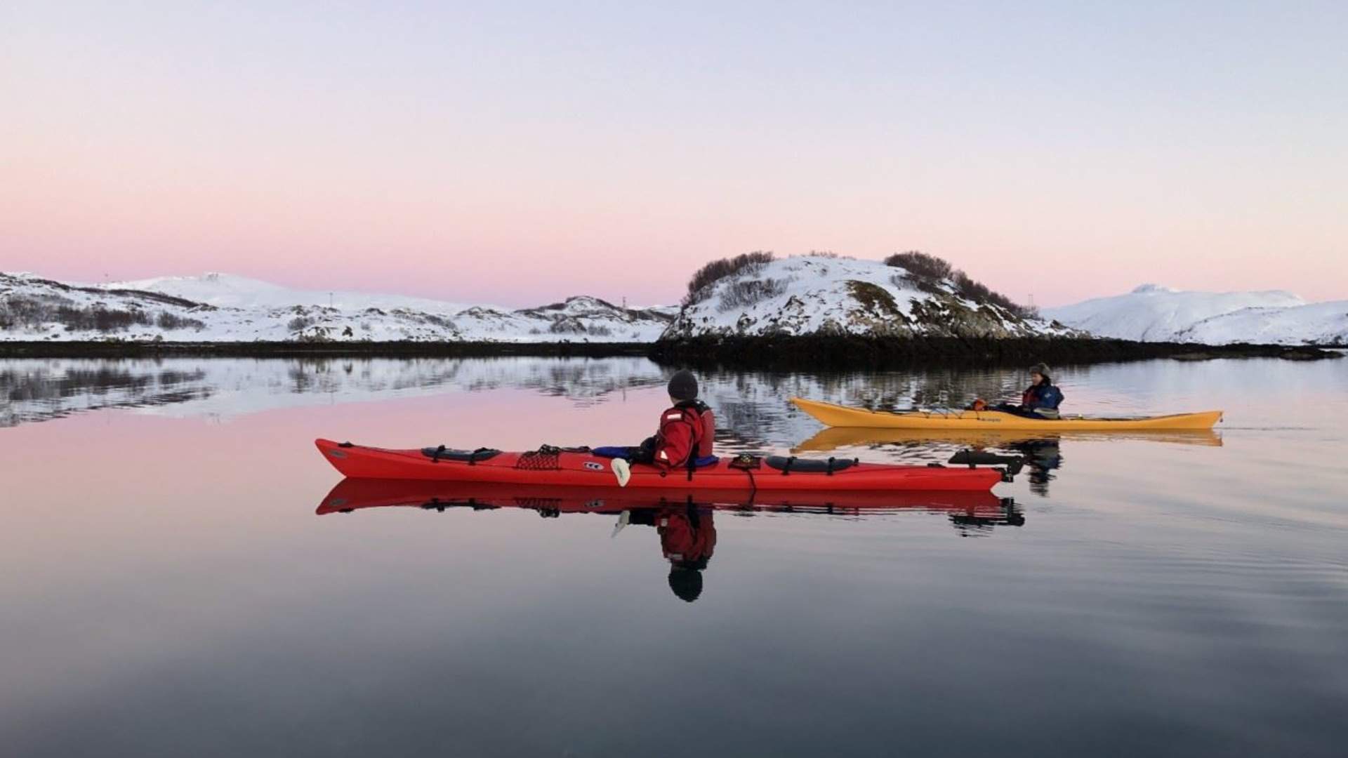 Private three days Arctic Camp with kayaking, skiing and snowshoeing - all inclusive