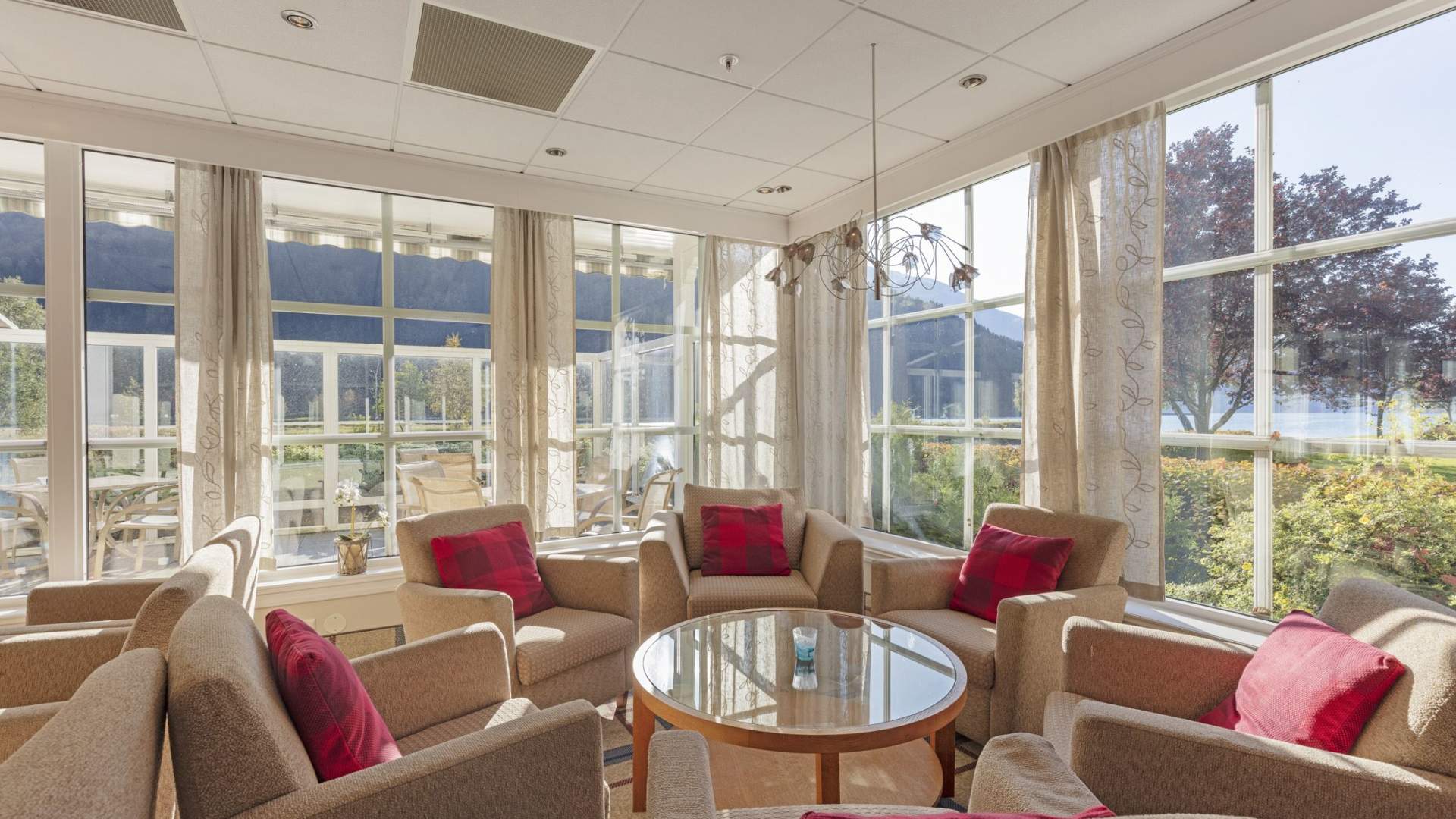 Hotel Loenfjord