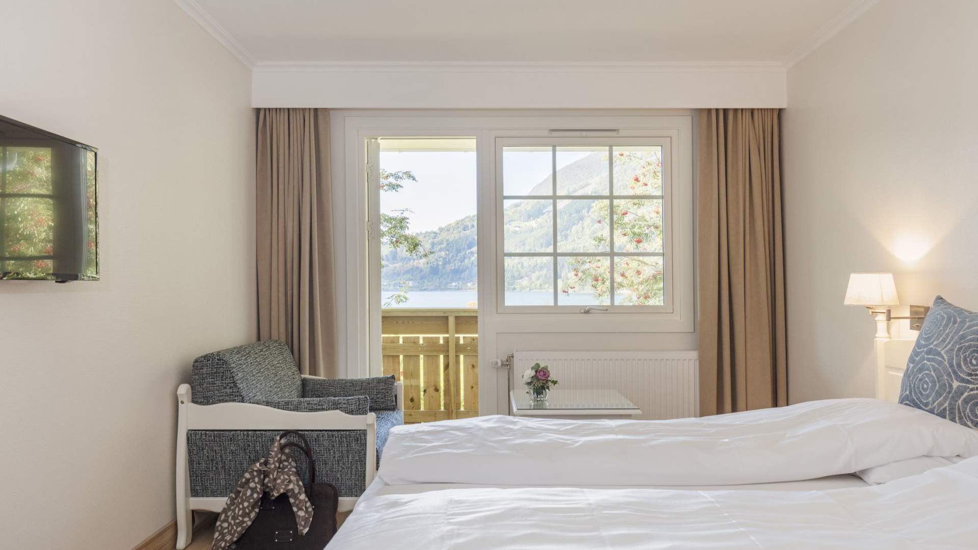 Hotel Loenfjord