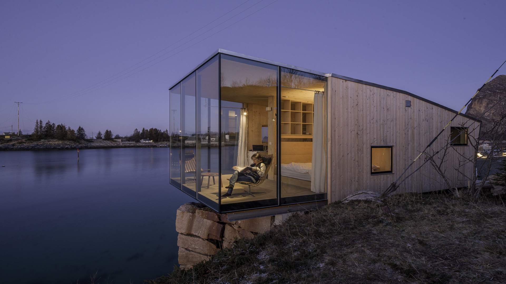 Manshausen - Hvor hav og fjell møtes