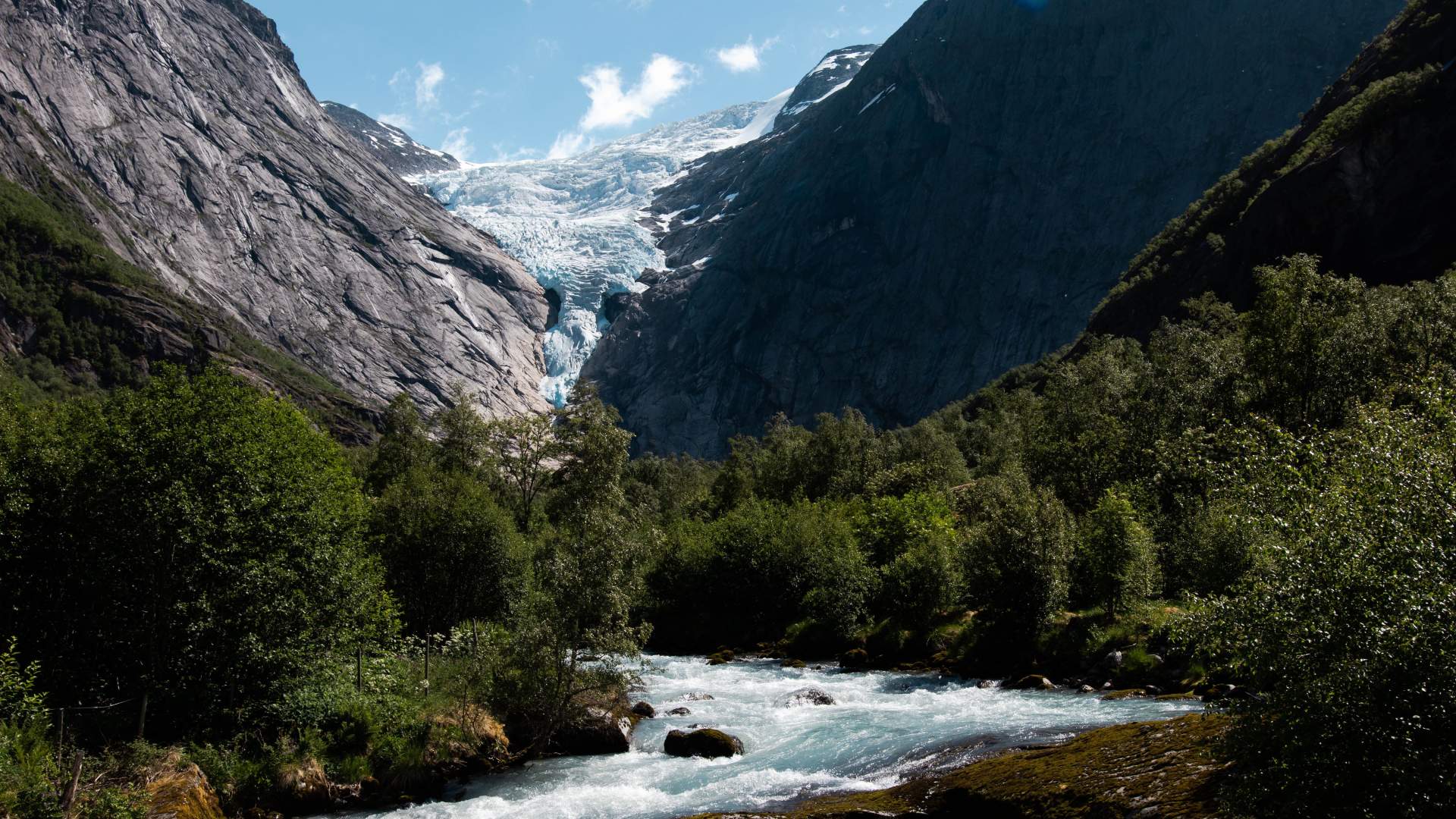 Med Trollbil til Briksdalsbreen | Oldedalen Skyss