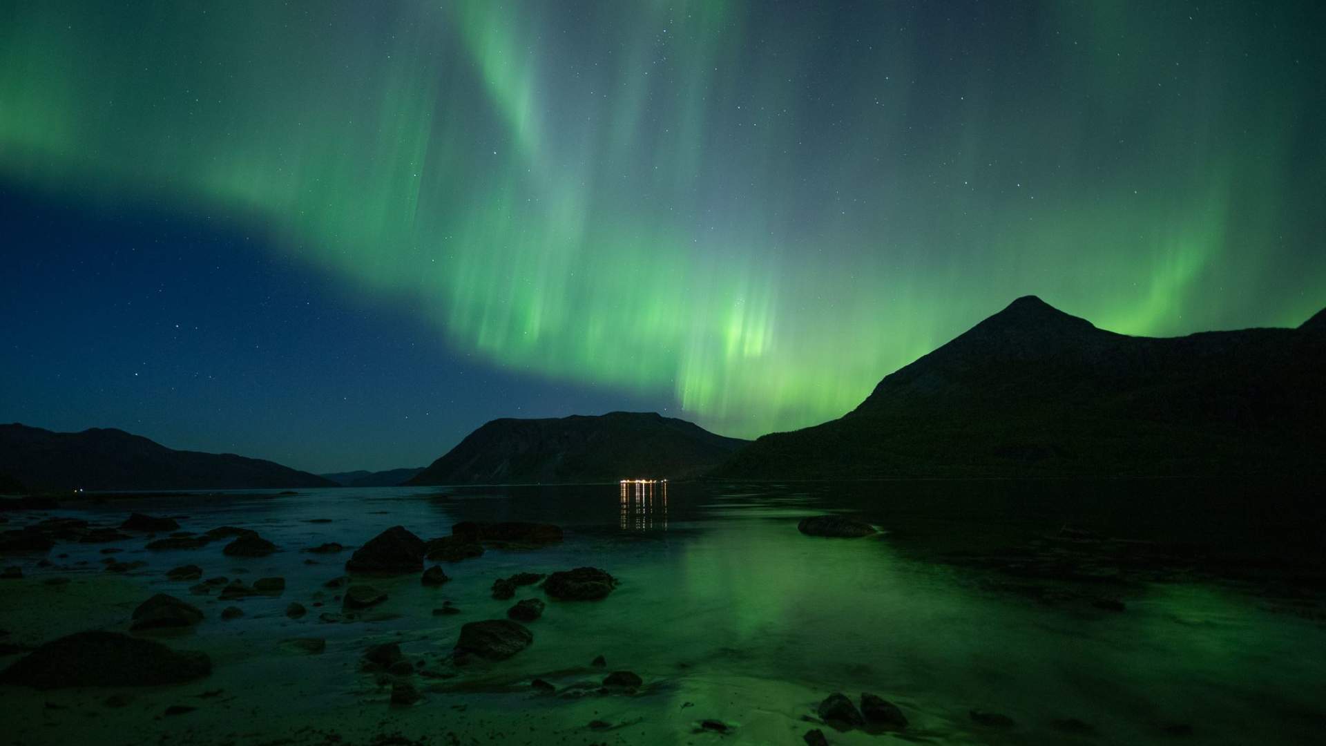 Caza de Auroras - Nordlystur på spansk