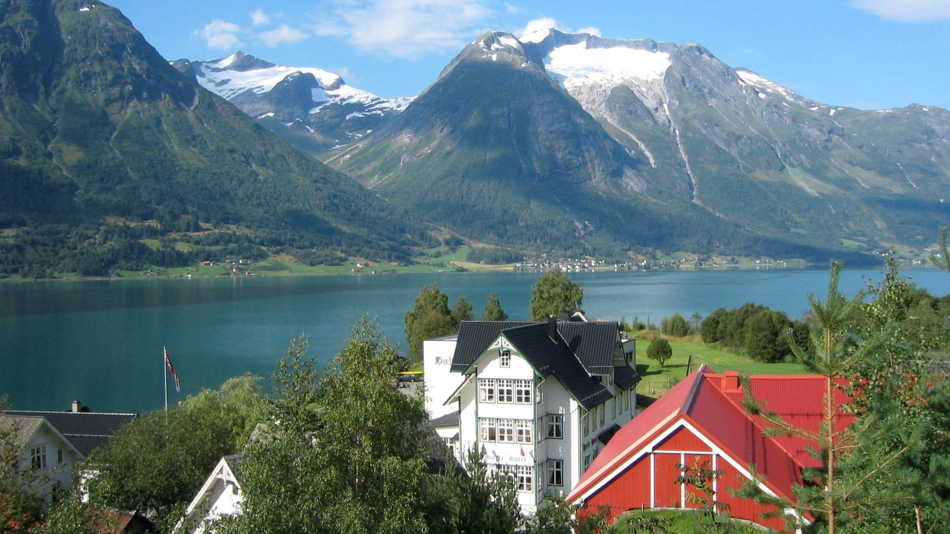 Hjelle Hotel