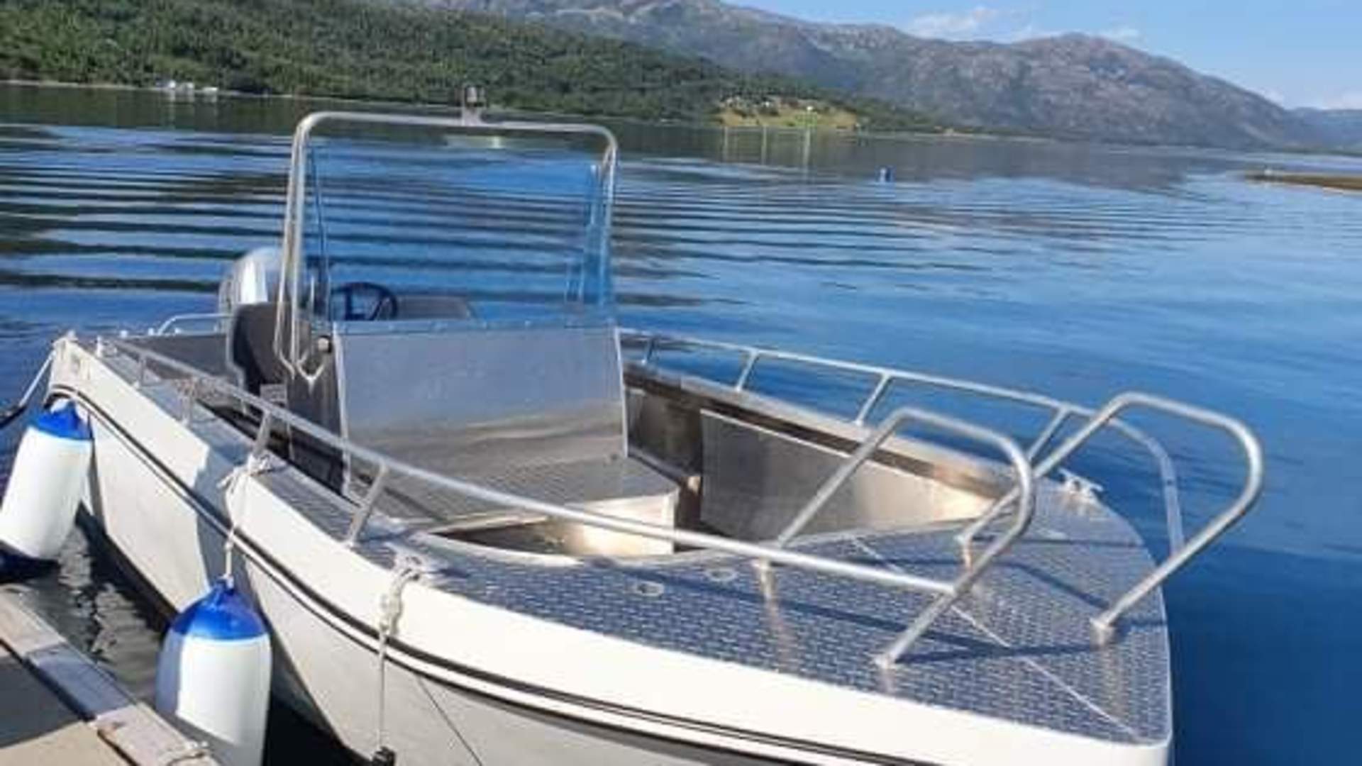Boat rental in southern Senja