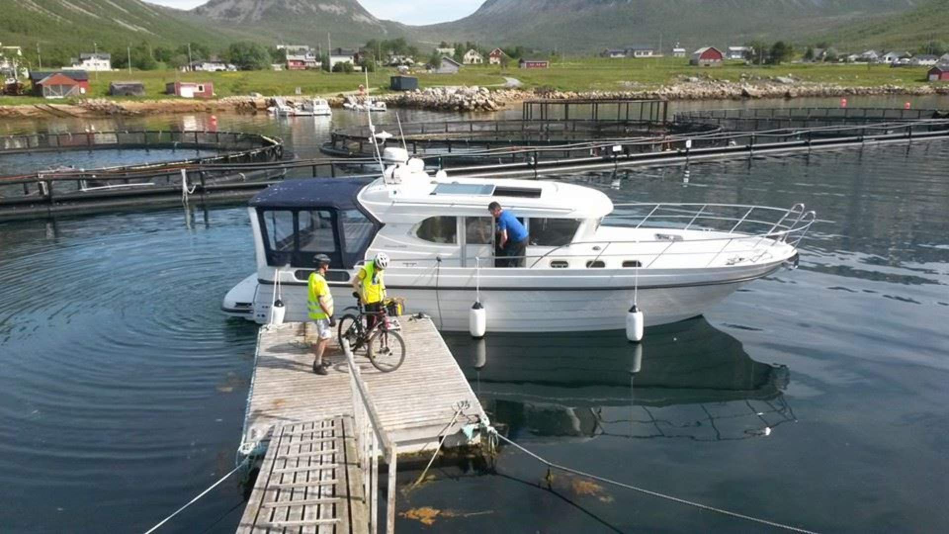 Senja rundt 6 dager med el-sykkel i midnattssol