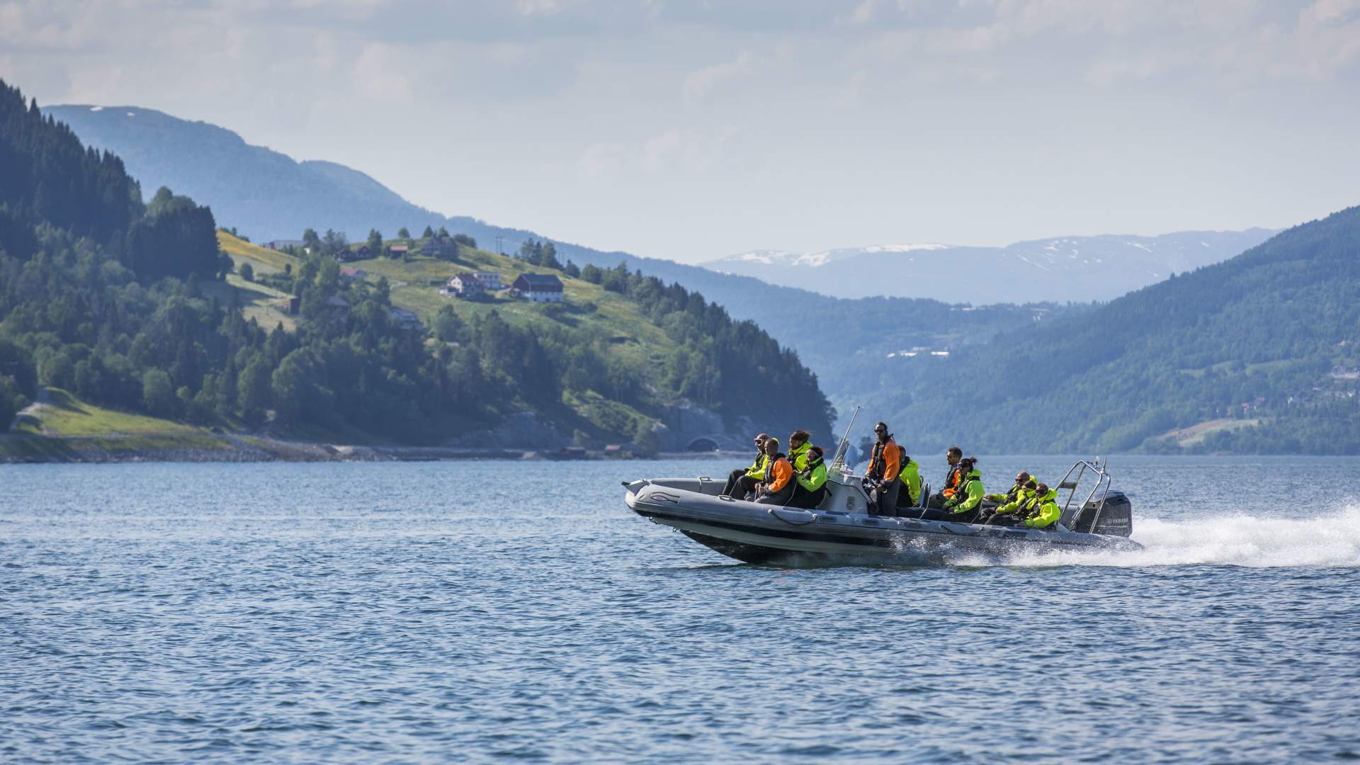 RIB-tur på Nordfjorden | Olden Active