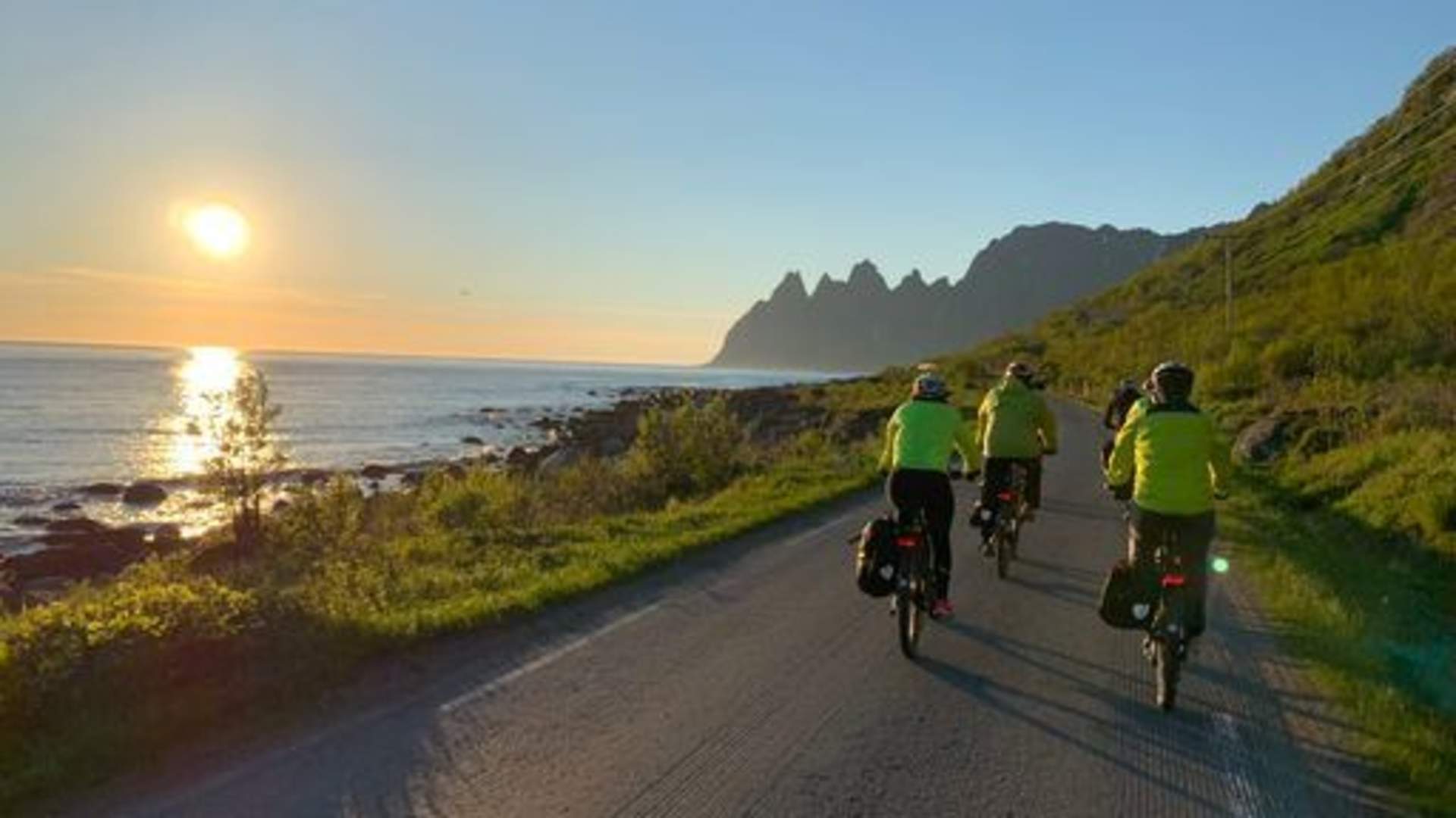 4 dagers elsykkeltur på yttersia av Senja