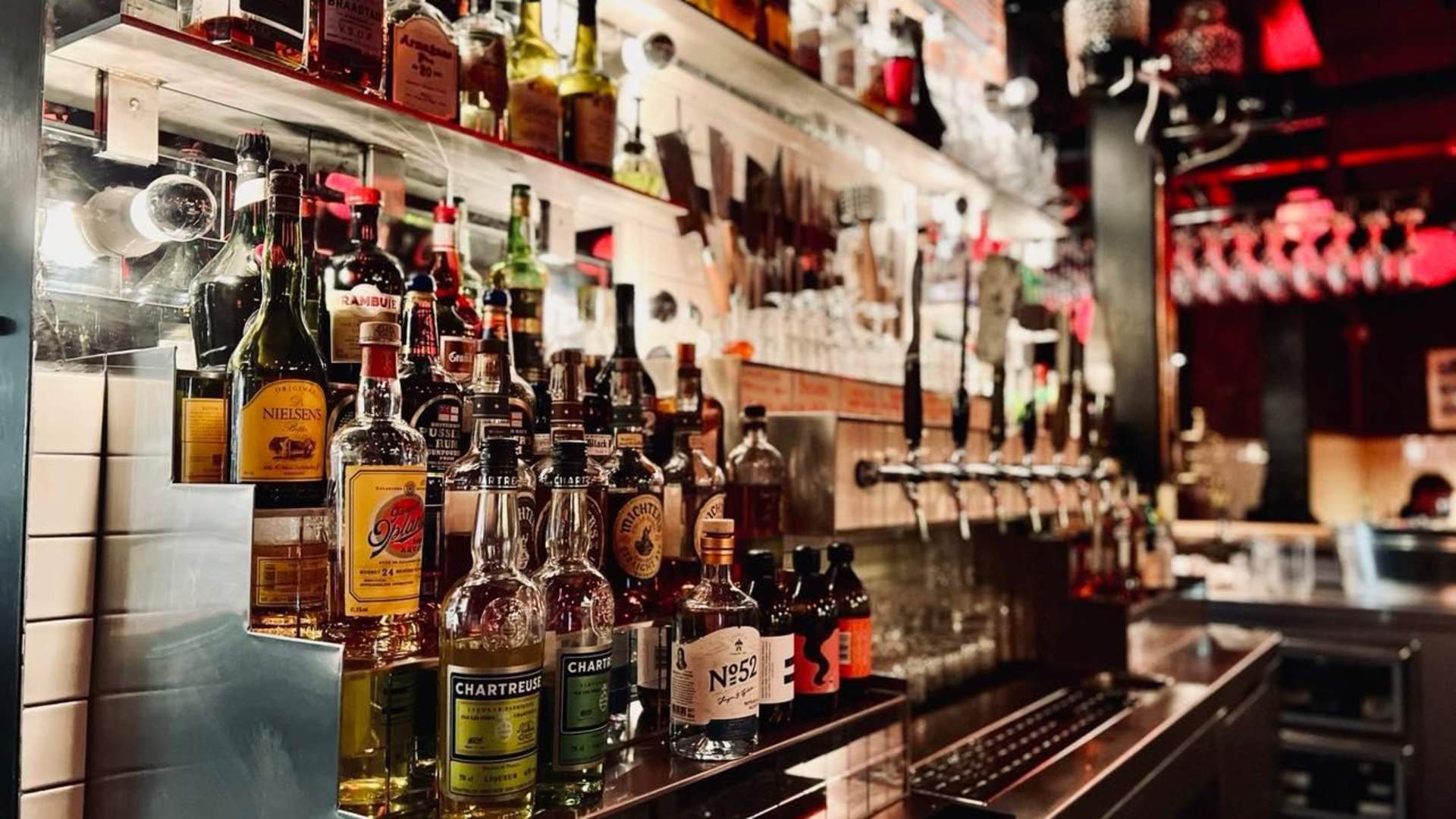 Nitty Gritty Cocktailbar og Grill