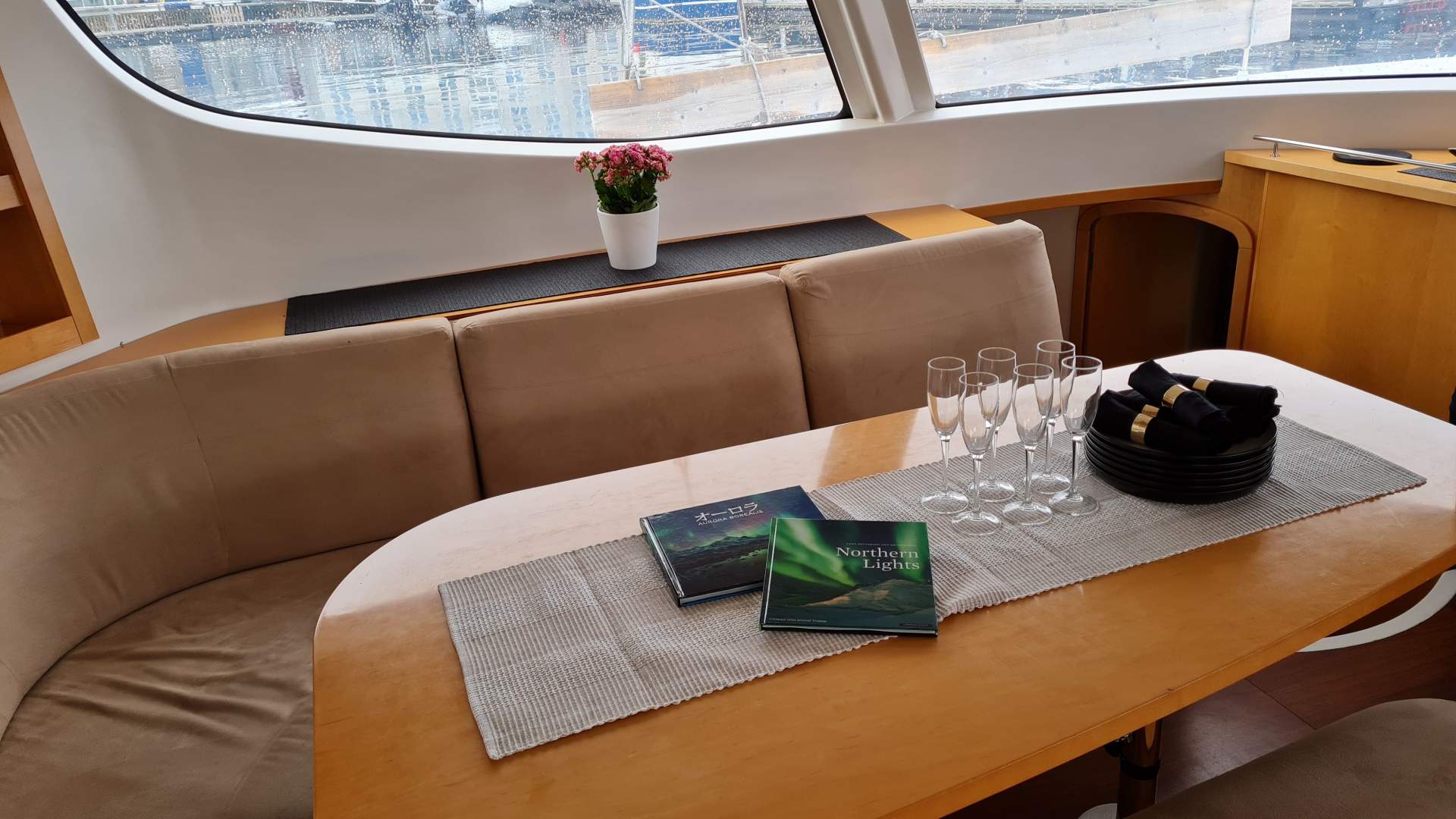 Nordlys safari med katamaran i Tromsø – 4 Timer