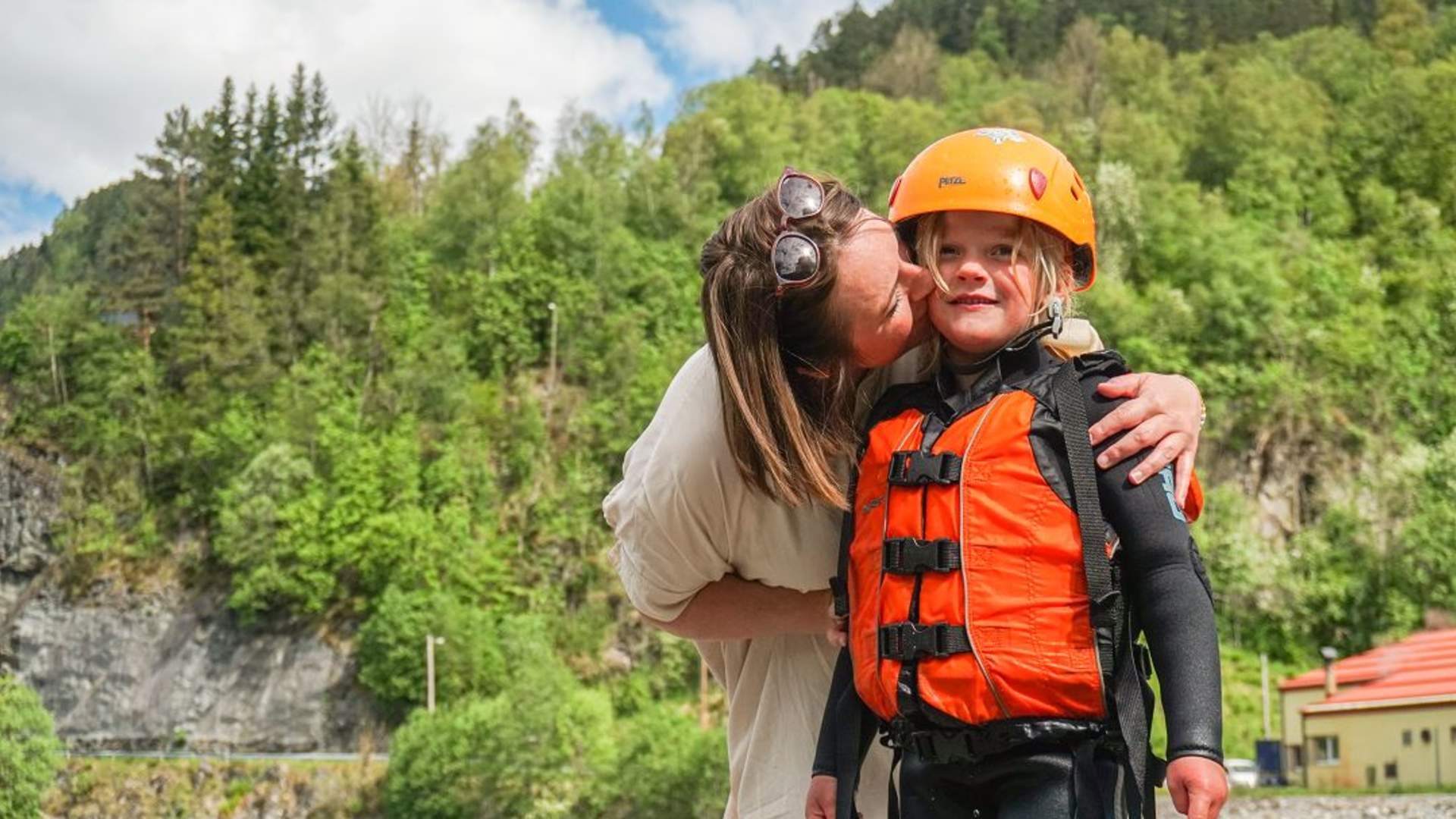 Family rafting, Voss Active