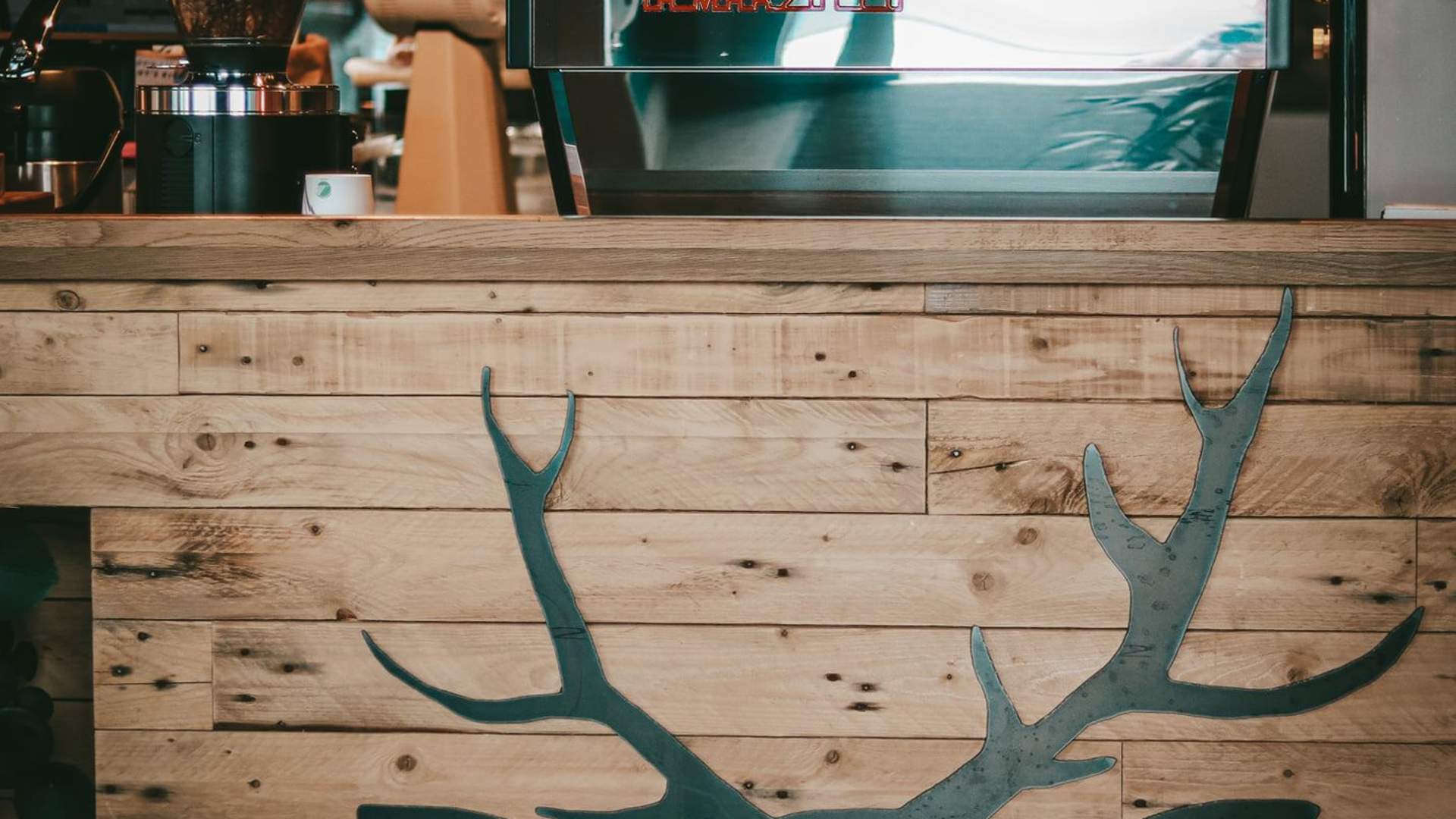 Senja Roasters Café