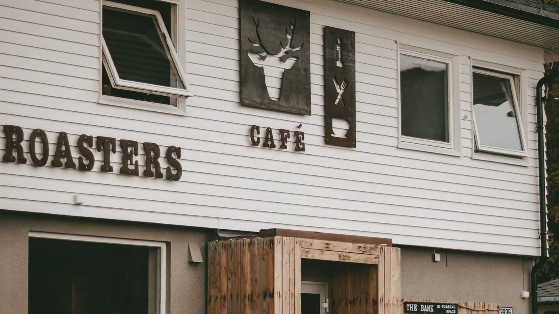 Senja Roasters Café