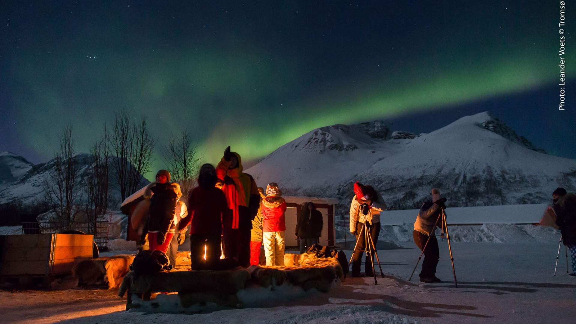 Aurora Safari by big bus with Camp meal