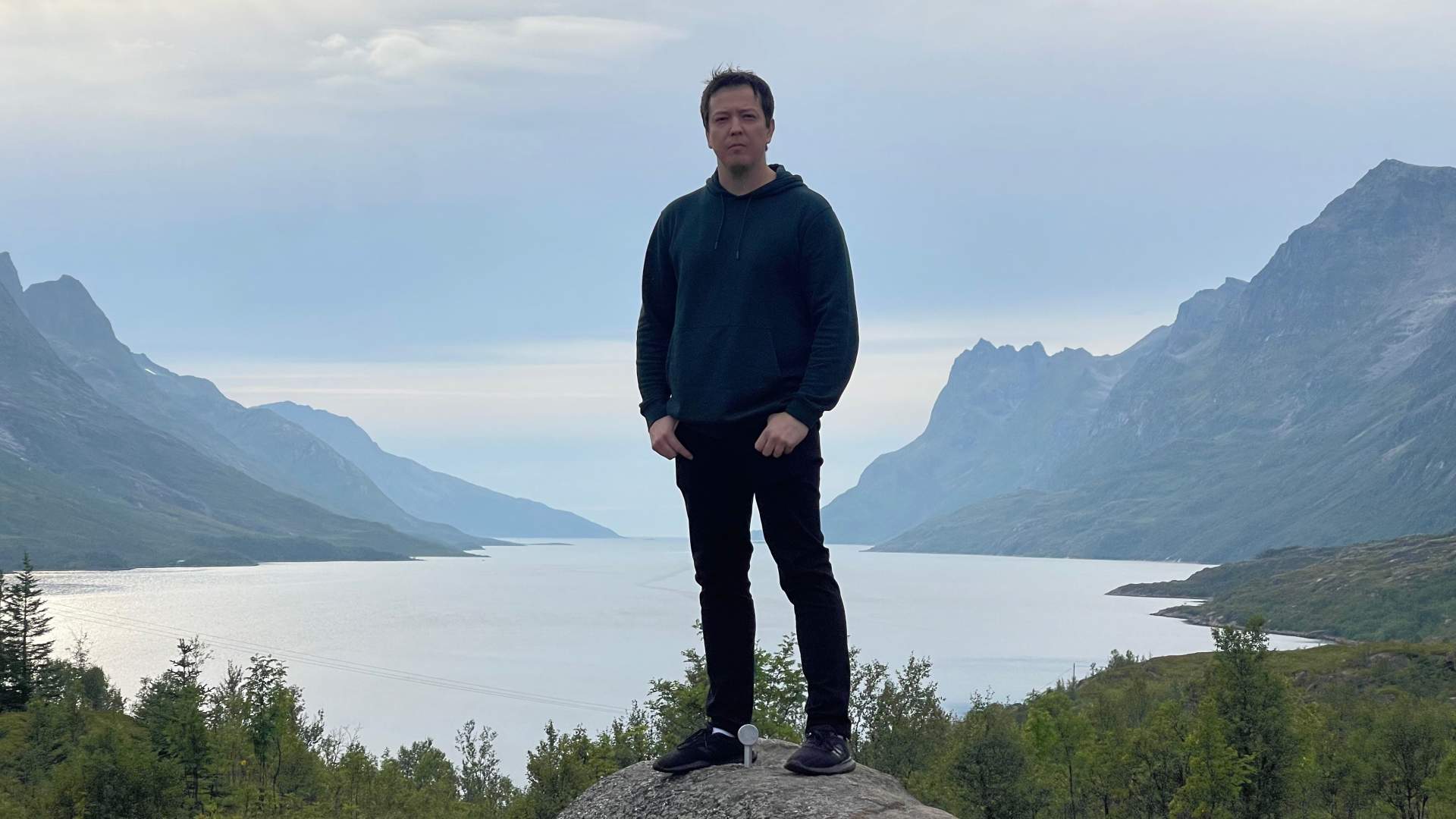Exclusive Fjord tour - Luxury boat - VIP Minivan and visit The Coziest cafe