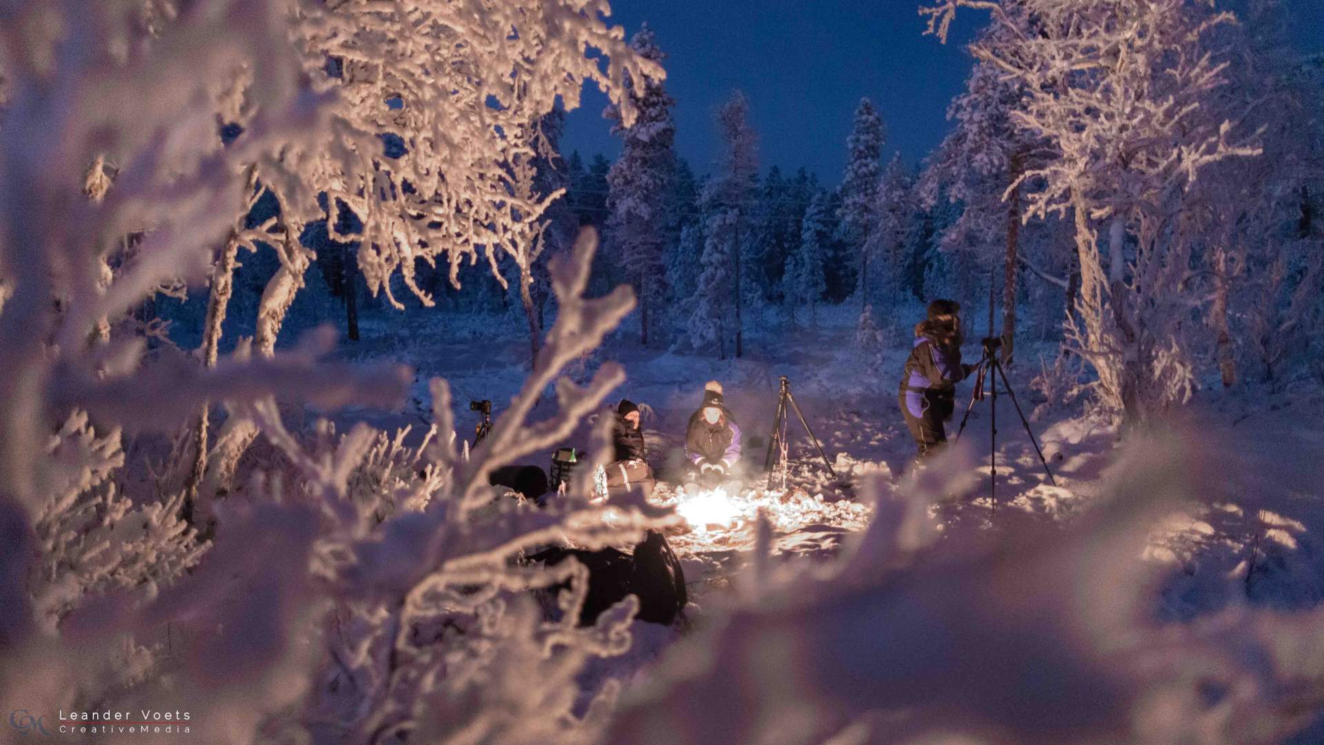 Northern Lights Minibus Chase