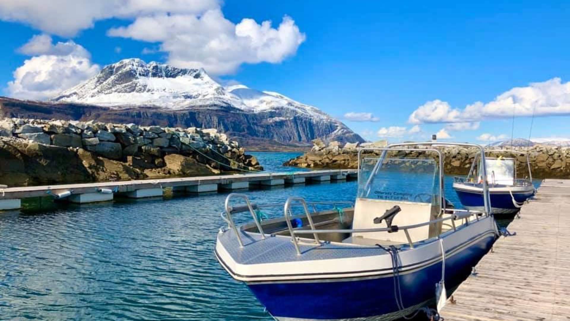 Offersøy Camping Helgeland - overnatting med utleie av båt og sykkel