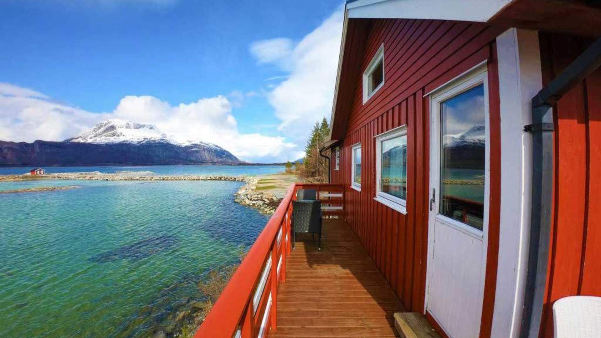 Offersøy Camping Helgeland - overnatting med utleie av båt og sykkel