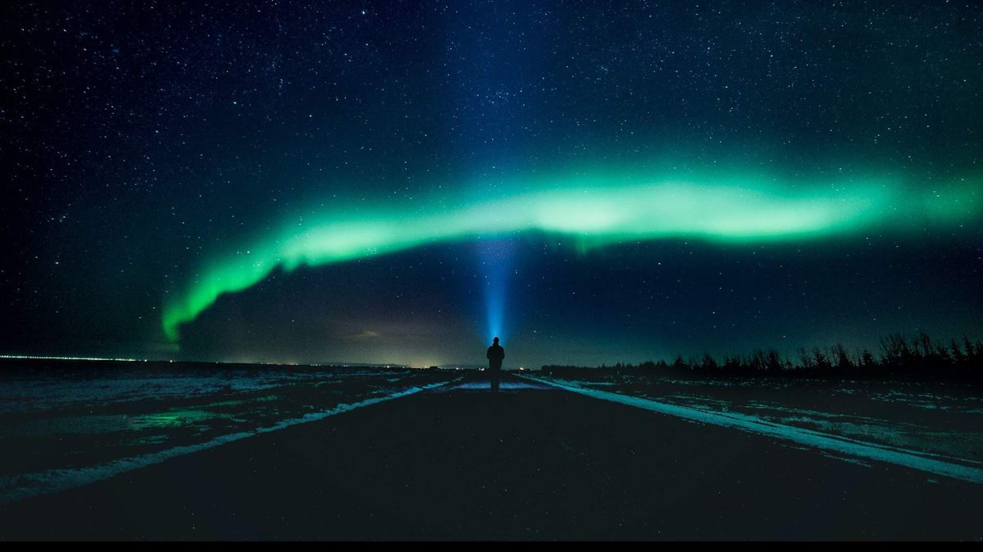 Nordlysopplevelse med bål