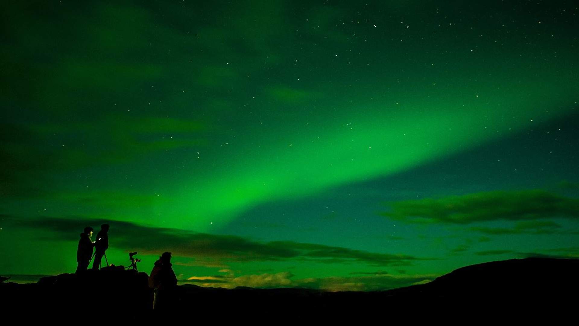 Nordlysopplevelse med bål