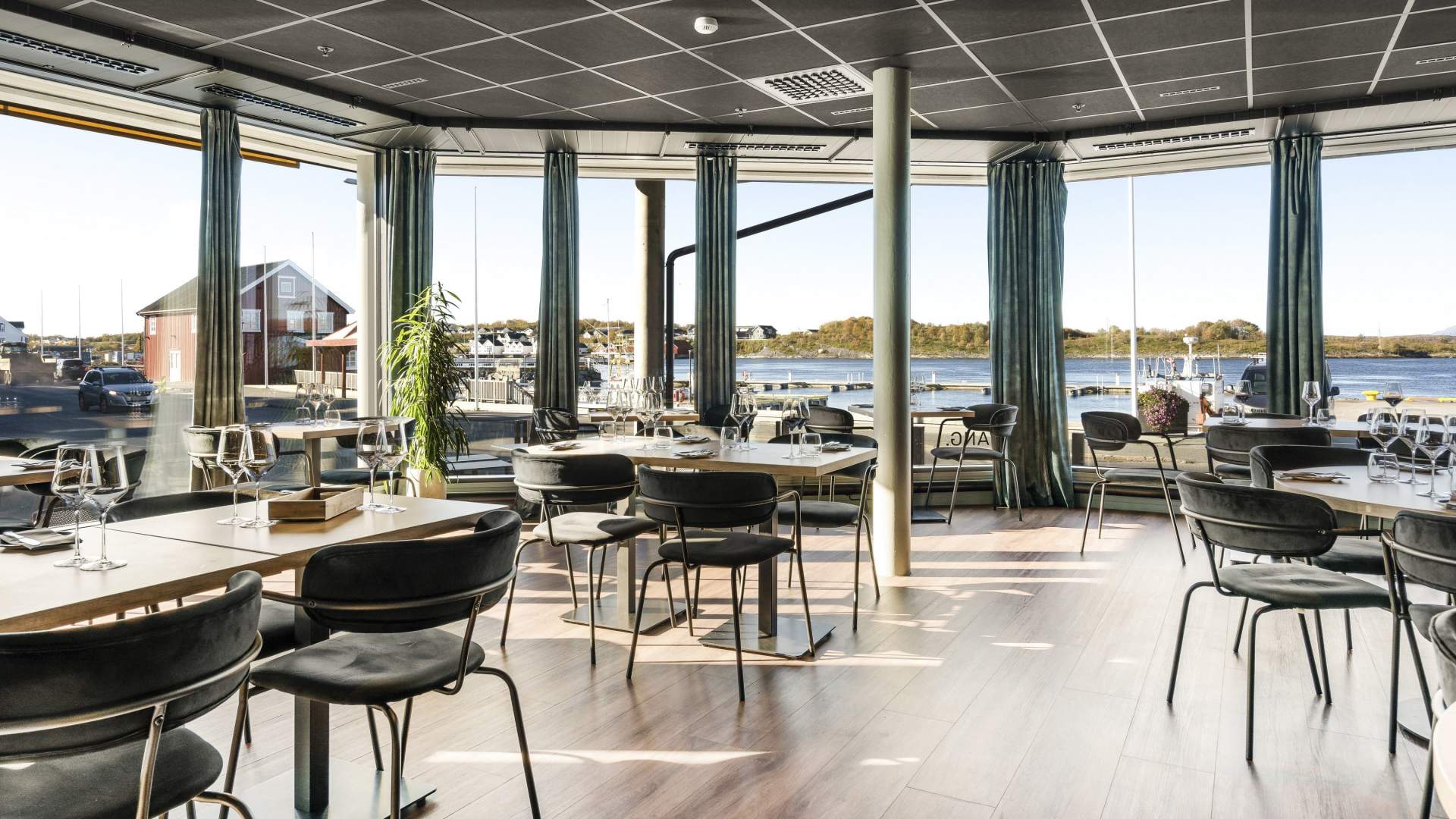 SVANG Restaurant and wine bar in the heart of Brønnøysund