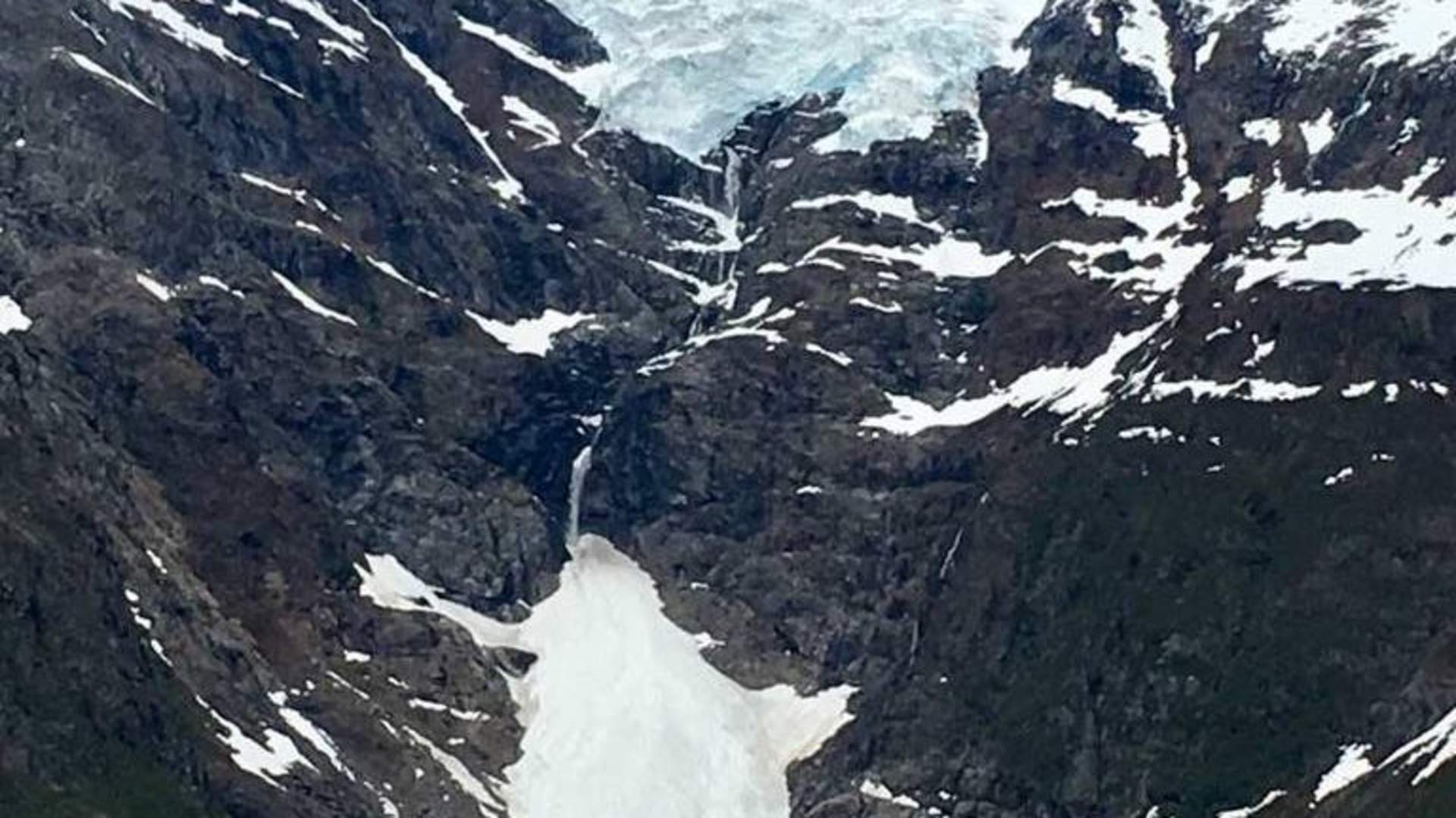 Jøkelfjord Glacier - Explore 70 Degrees