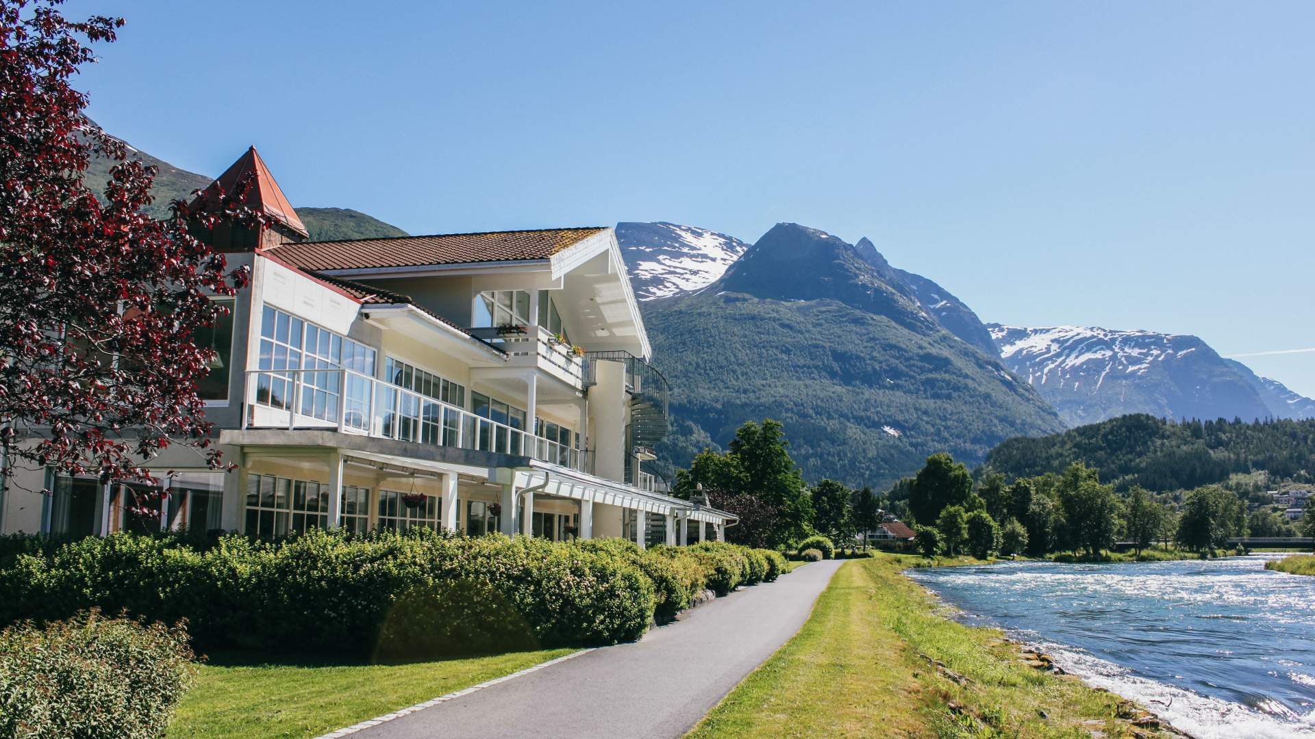 Hotel Loenfjord