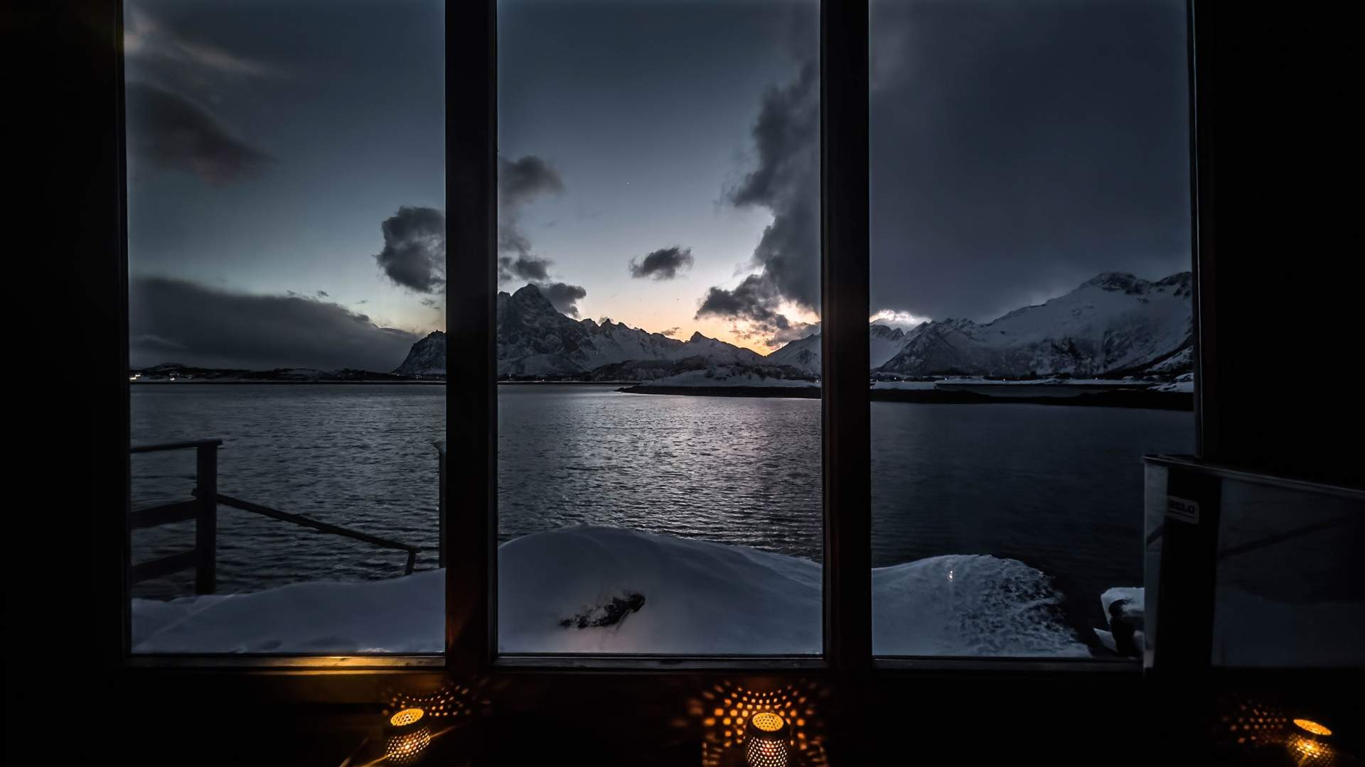 Hot tub and sauna at Skårungen