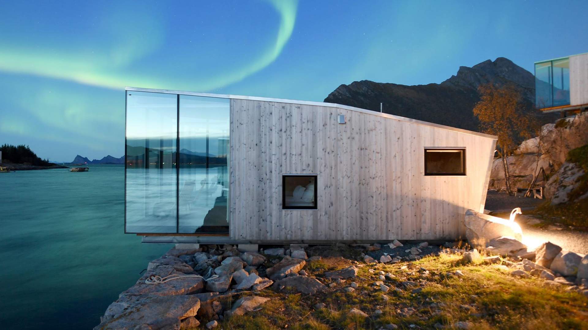 Manshausen - Hvor hav og fjell møtes