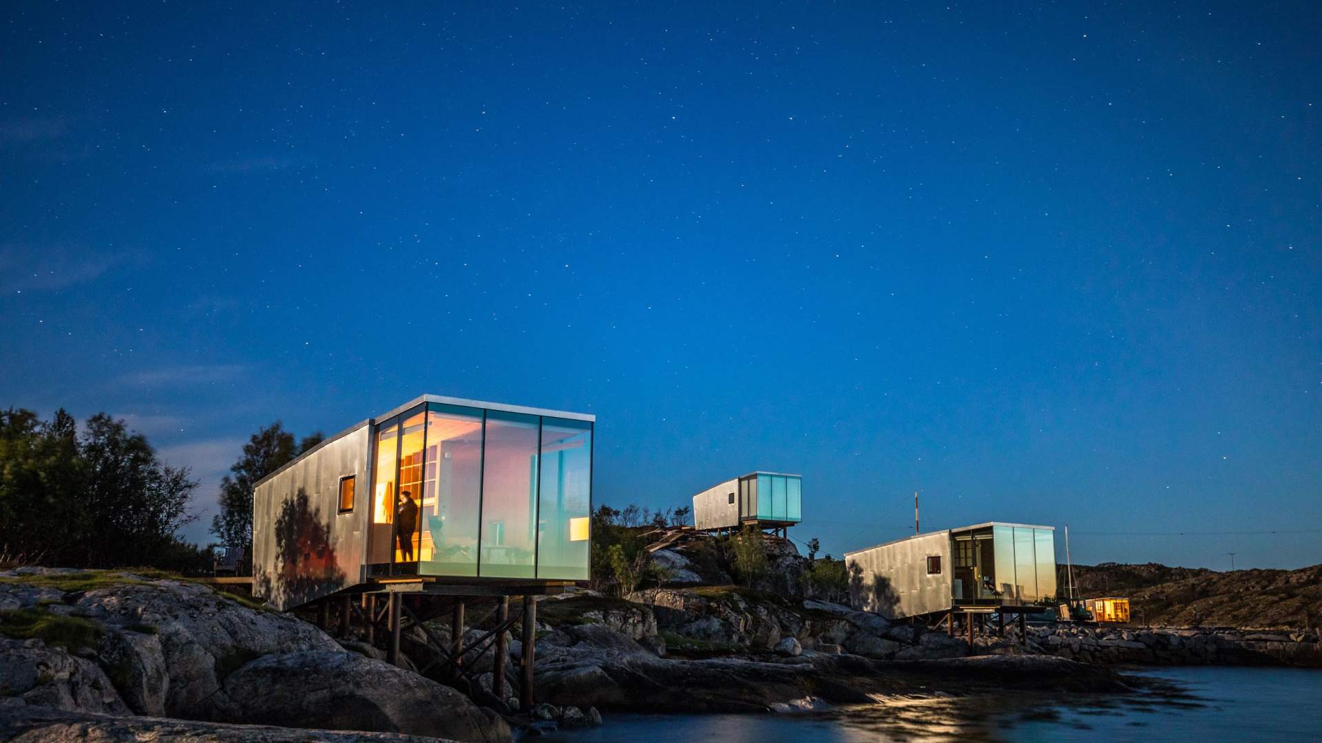 Manshausen - Hvor hav og fjell møtes