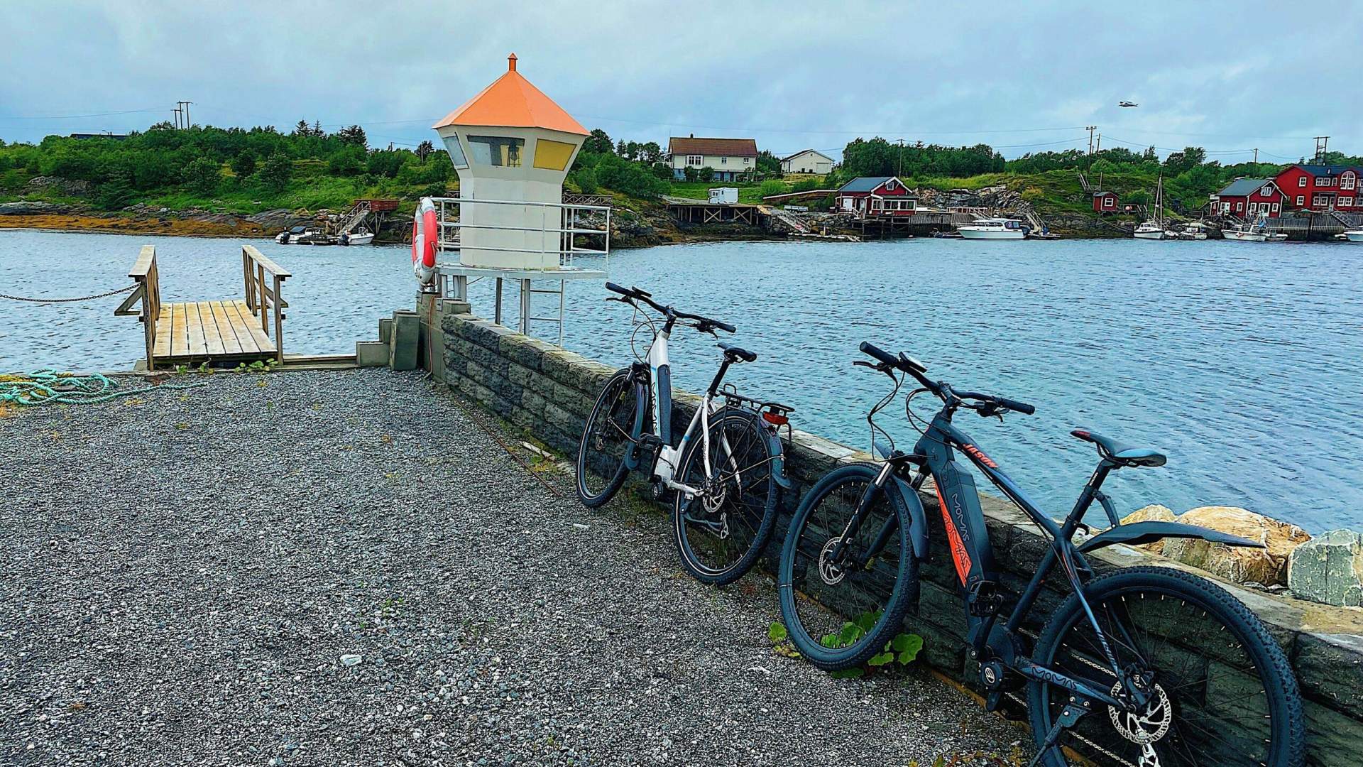 Utleie av kajakker og el-sykler på Herøy