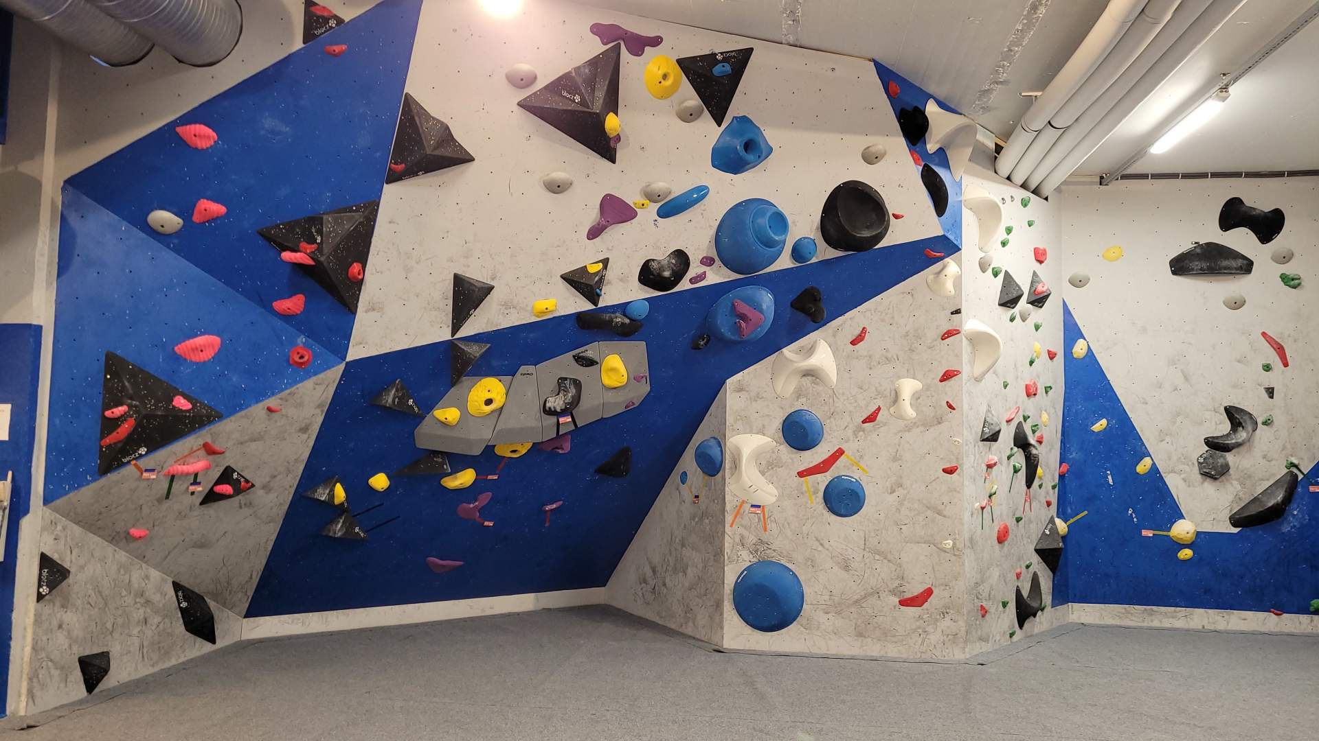 Hamna climbing and activity center