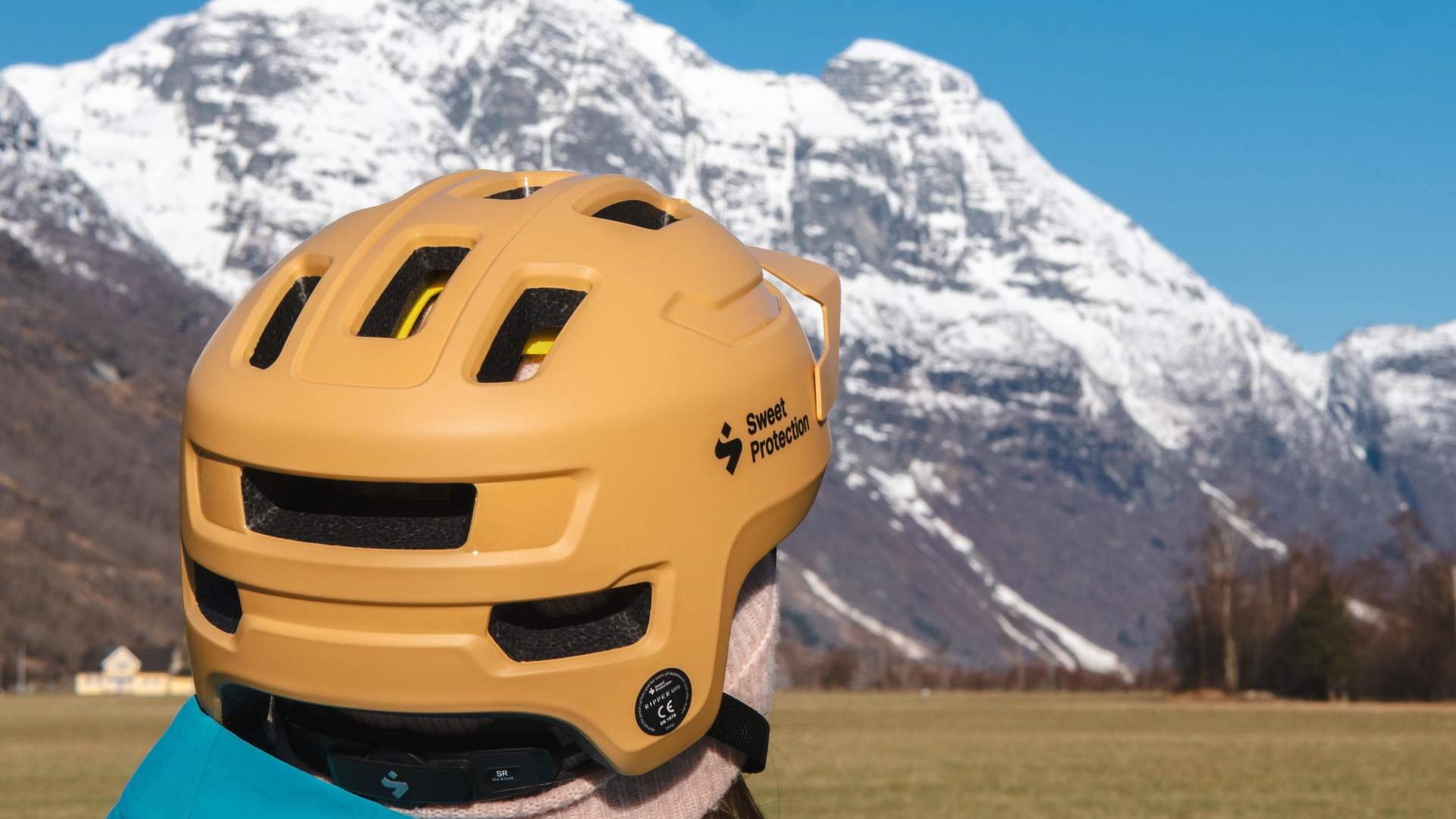 Guided e-bike tour in Olden | Nordic nature guide