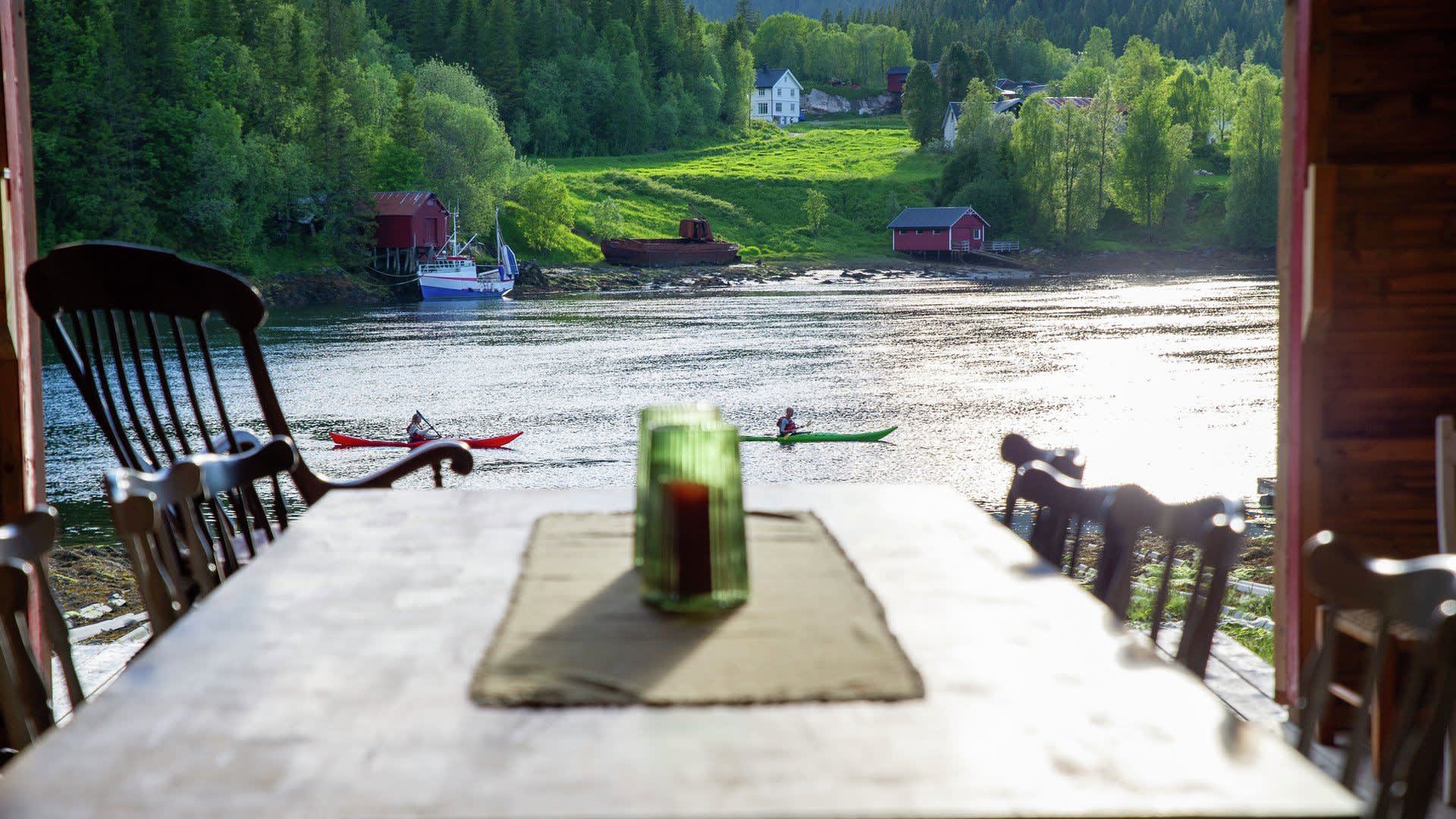 I Ro og Mak ved Straumen gård