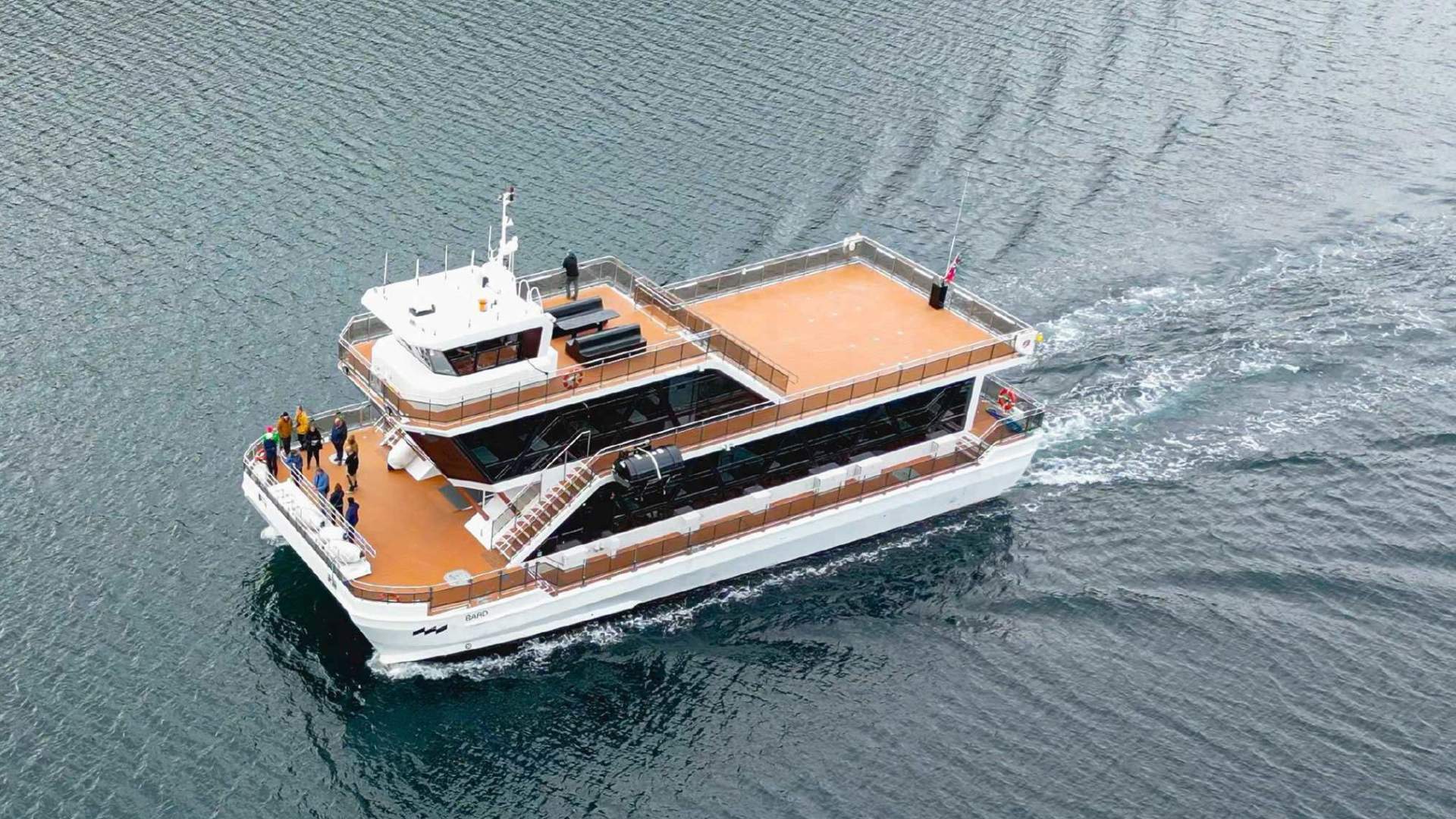Summer Arctic Light Cruise