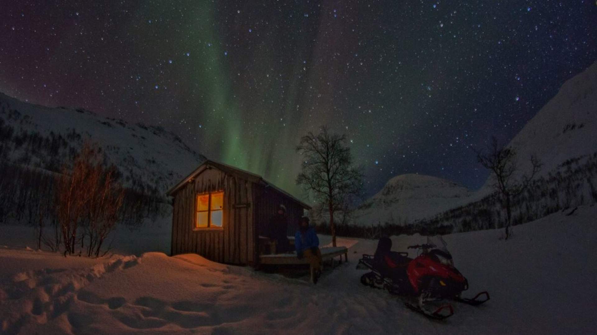 Snowmobile excursion into the wilderness - evening tour with North Experience