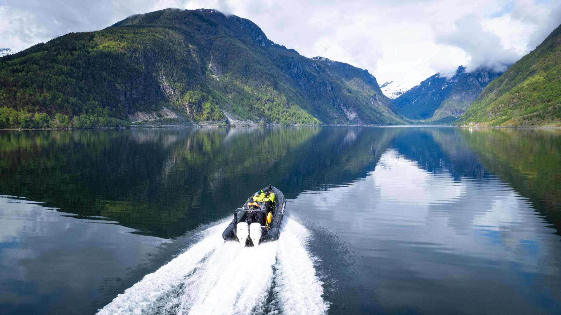 Osafjord RIB safari Ulvik, Hardangerfjord Adventure