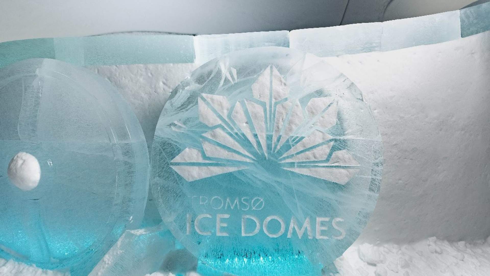 Snowshoeing & Tromsø Ice Domes Snow Park - Excluding Transport