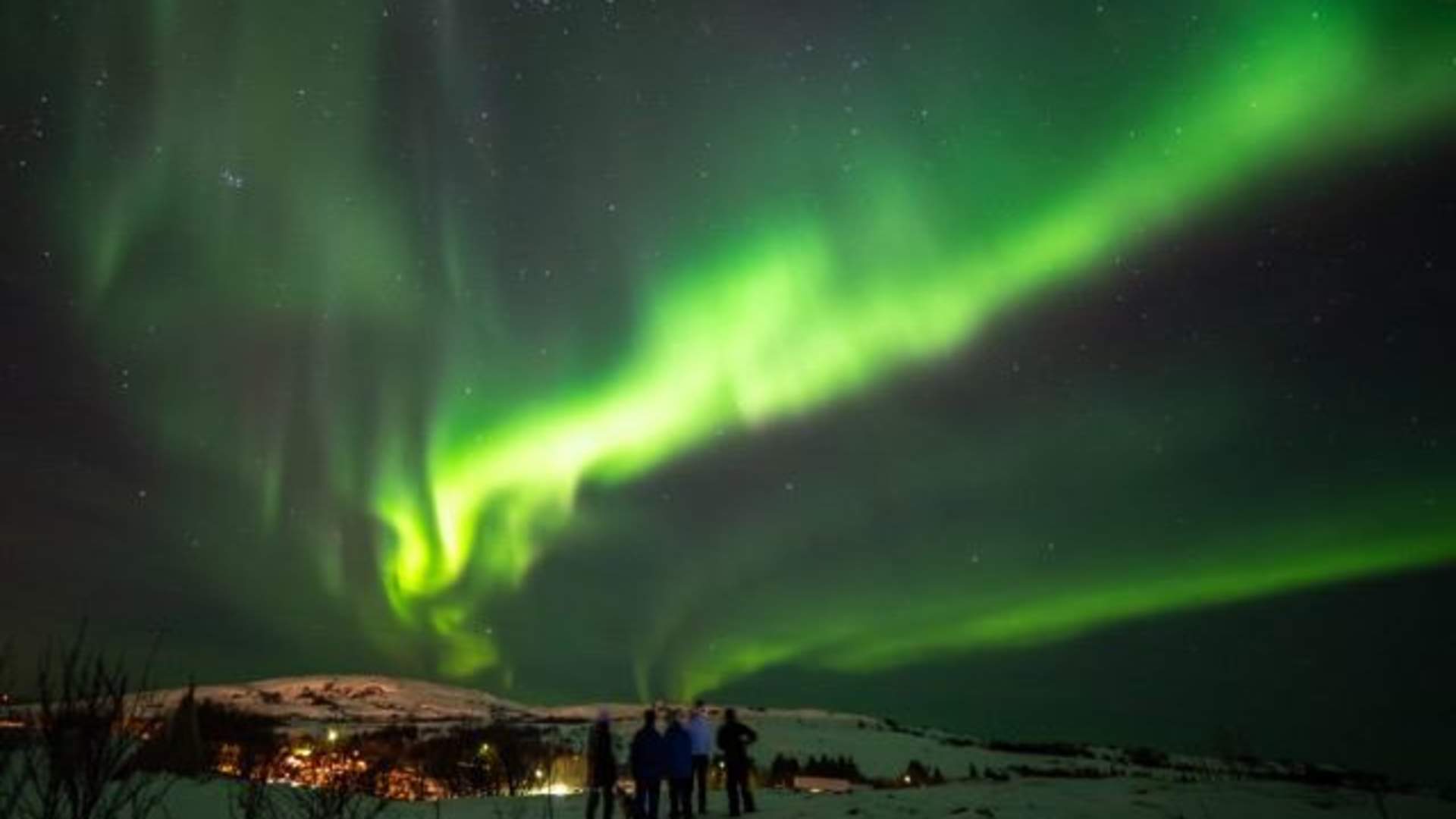 Hunting for the northern lights at Støtt