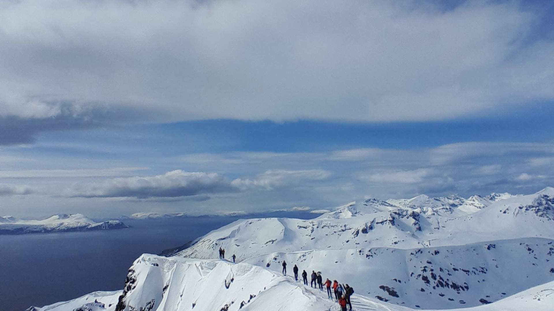 Die Lyngen Mountain Guides - Ascent Descent